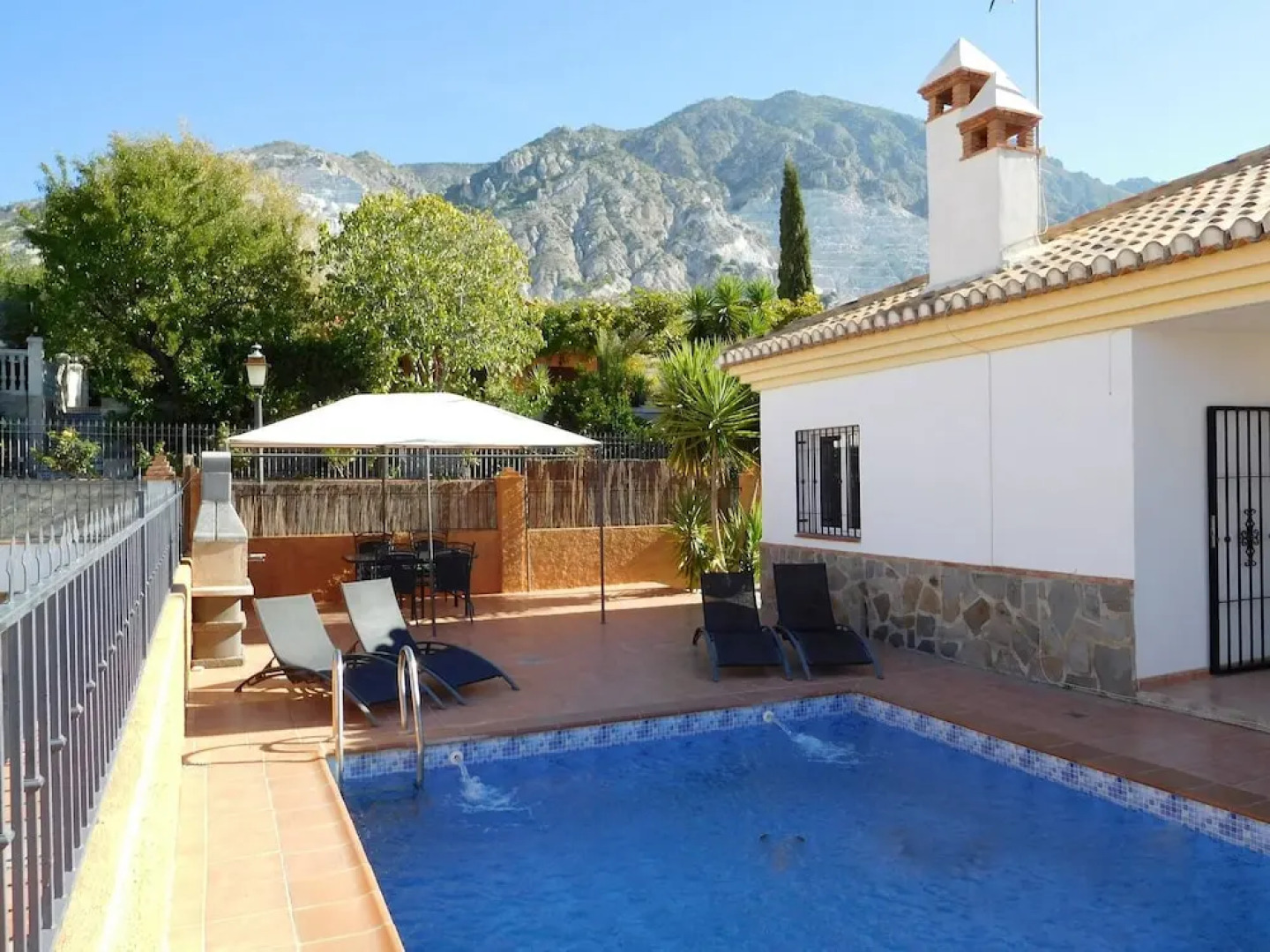 Casa With Private Pool and Beautiful Views Near Granada