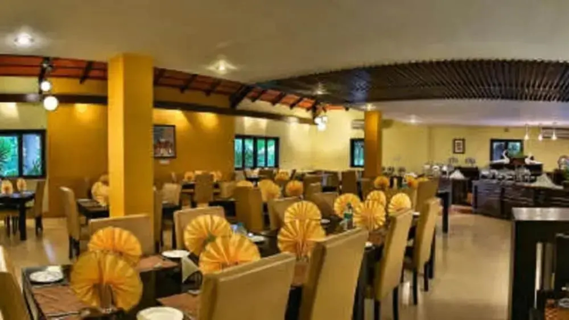 Kadkani Riverside Resort
