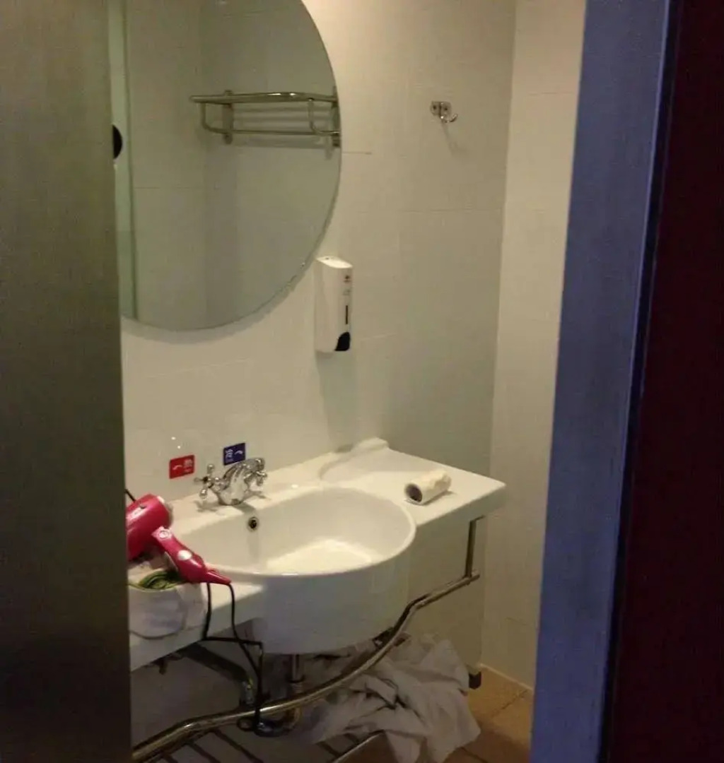 Hanting Express Tongling Huaihe Avenue