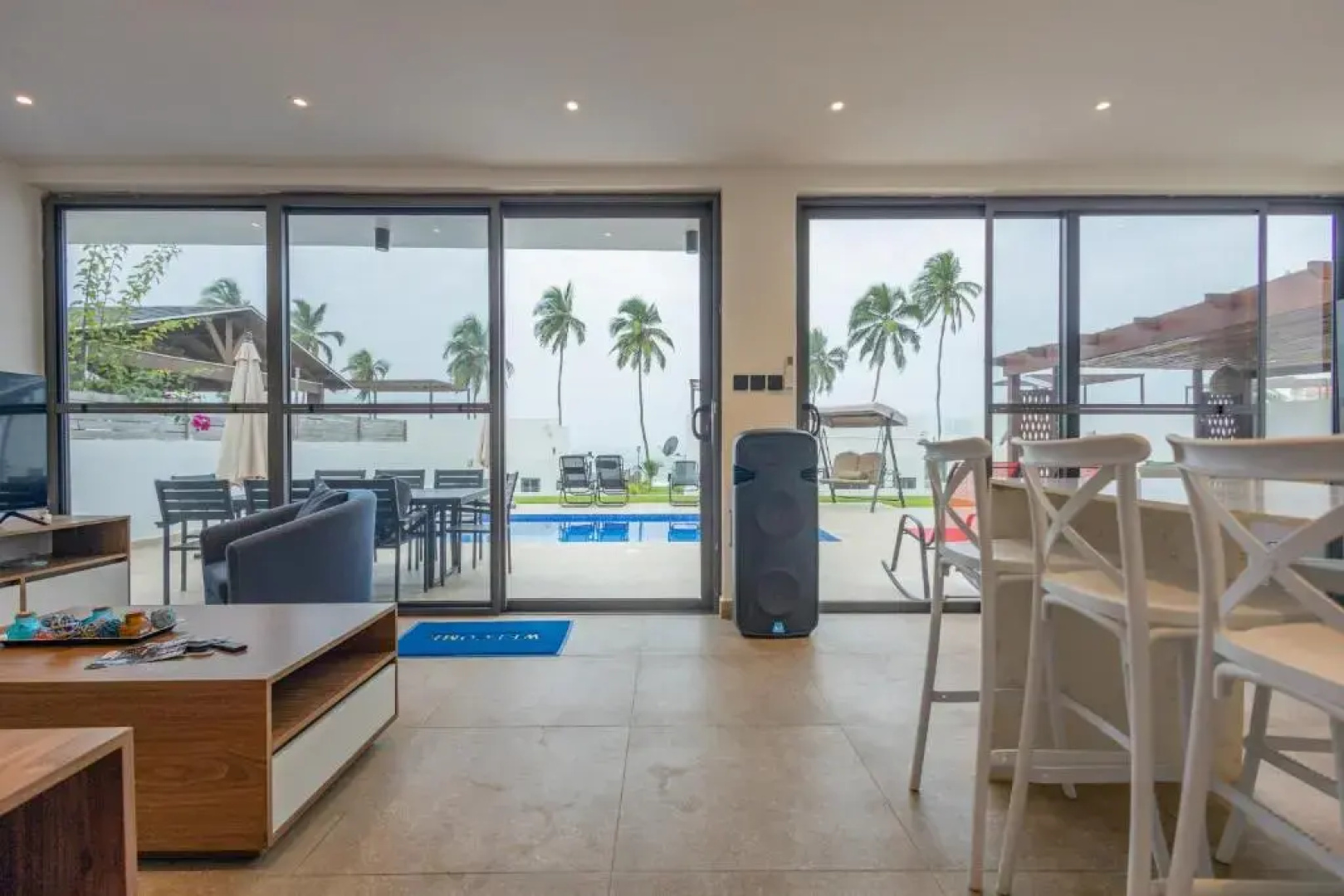 Tills Beach Hotel
