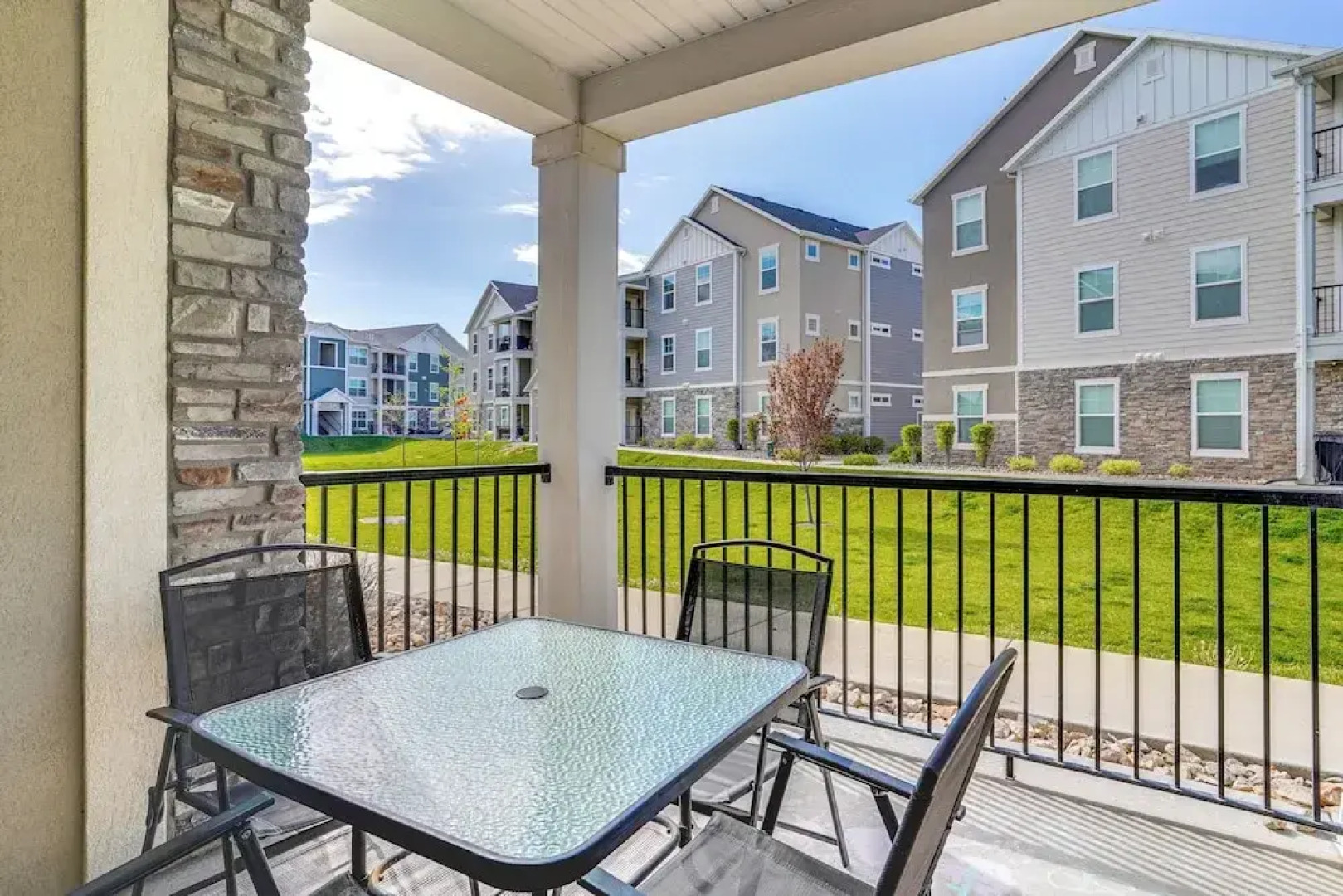 Sleek Vineyard Condo w/ Access to Community Pools