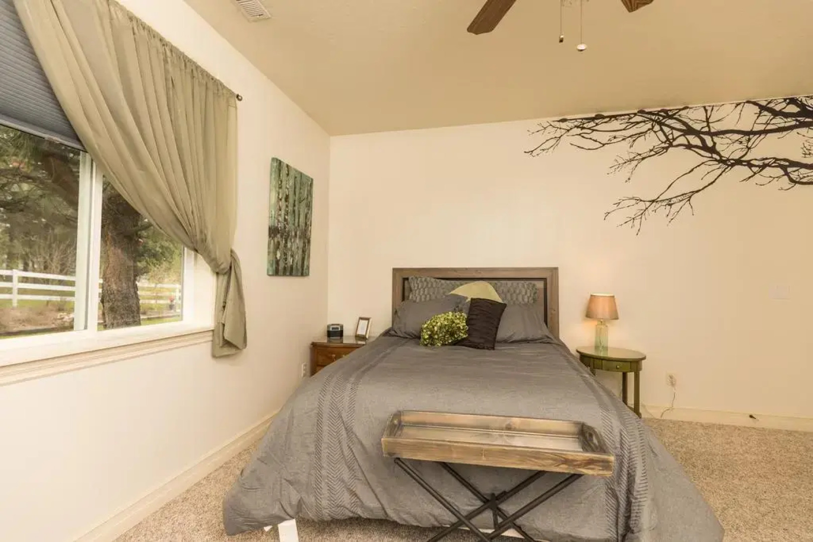 American Country Bed & Breakfast