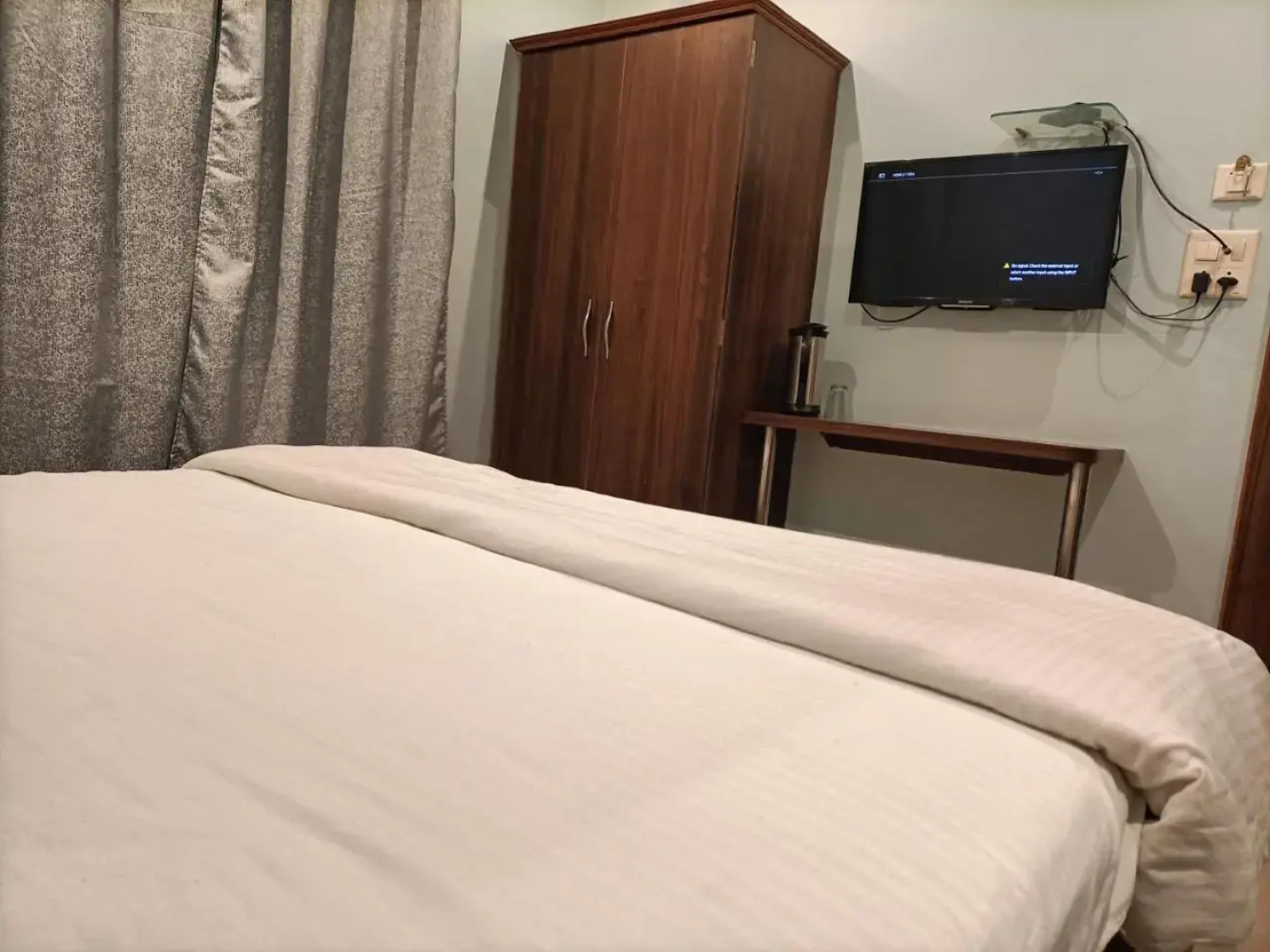 Hotel Paradise Residency