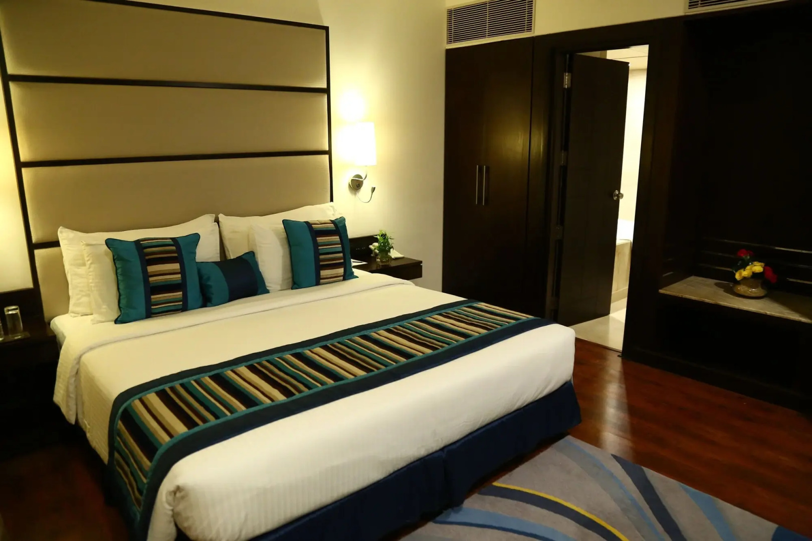 Country Inn And Suites By Radisson Bhiwadi