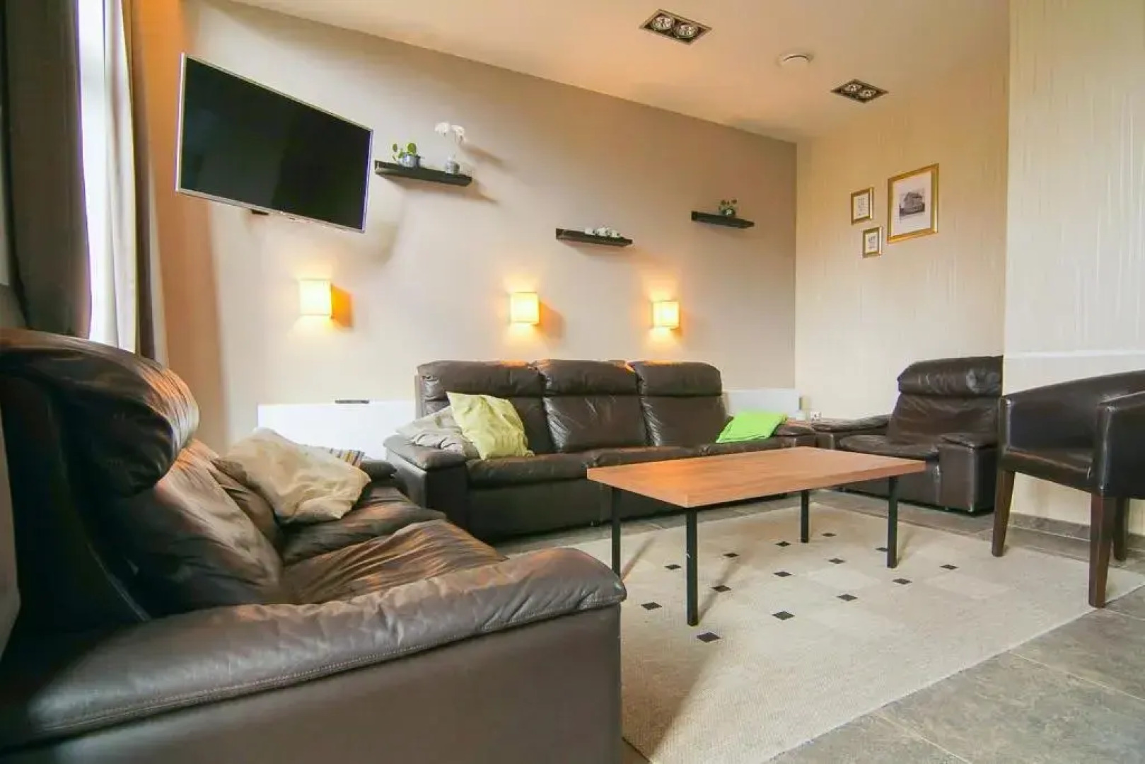 Het Dorpshuys - vakantiewoning tot 12 personen