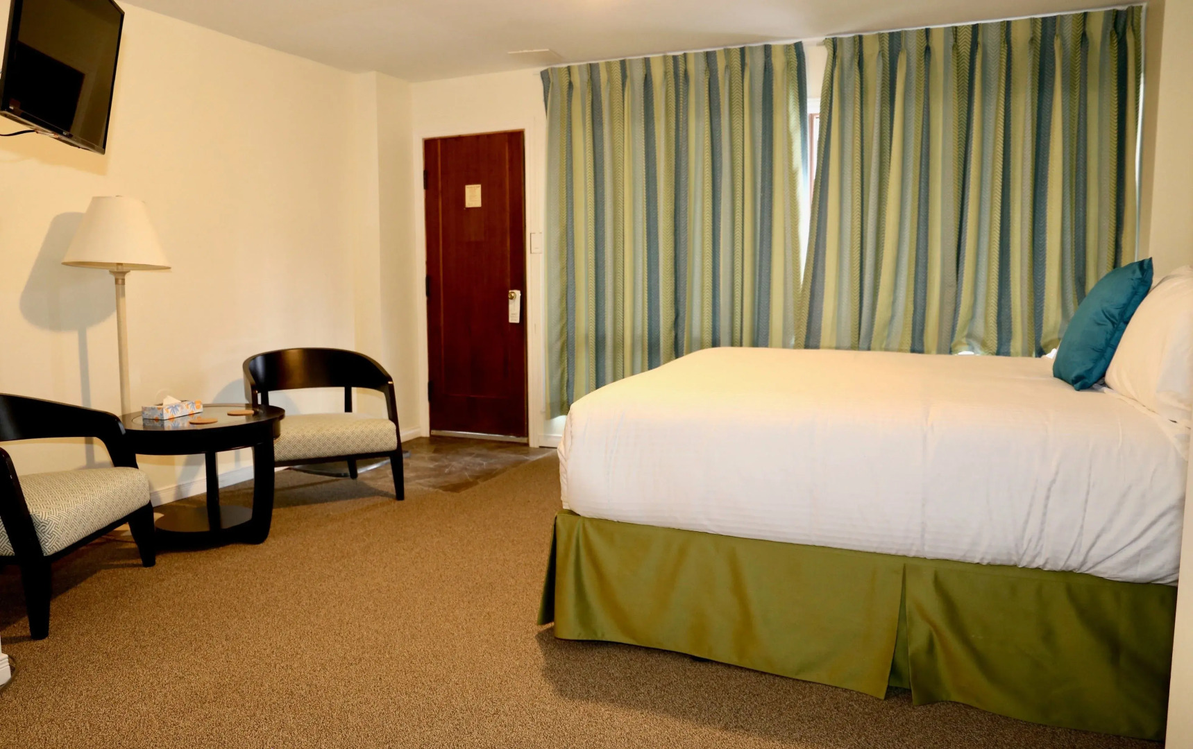 Arrowhead Inn by Baaman's