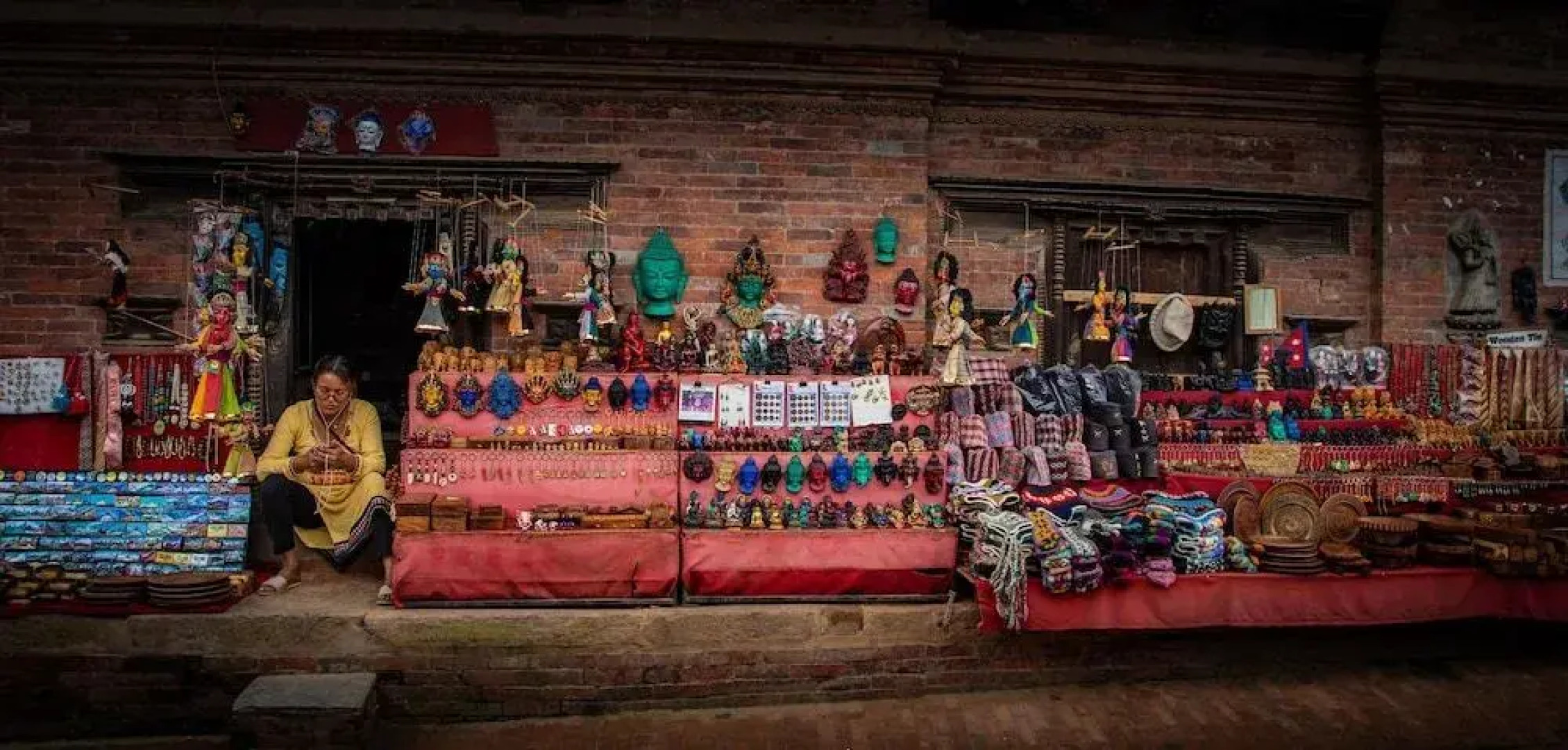 Oyo 472 Hotel Tapowan And Restaurant