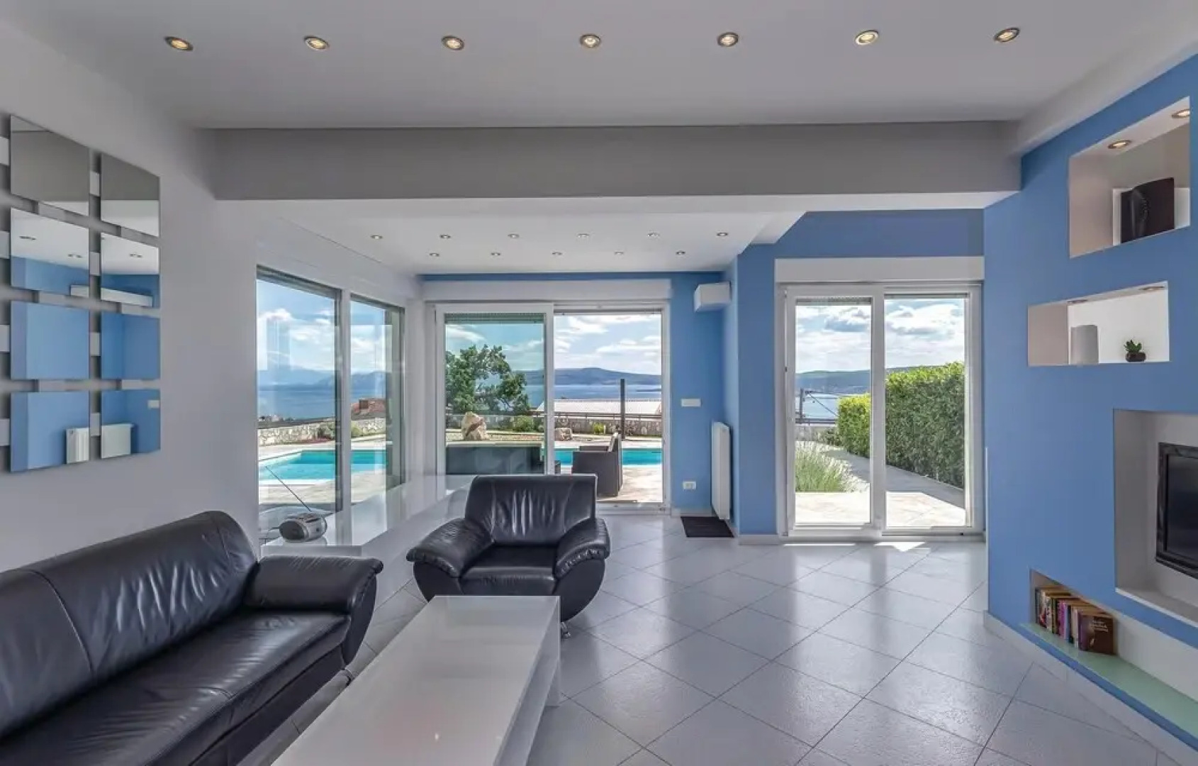 Stunning Home in Crikvenica With Wifi and 4 Bedrooms