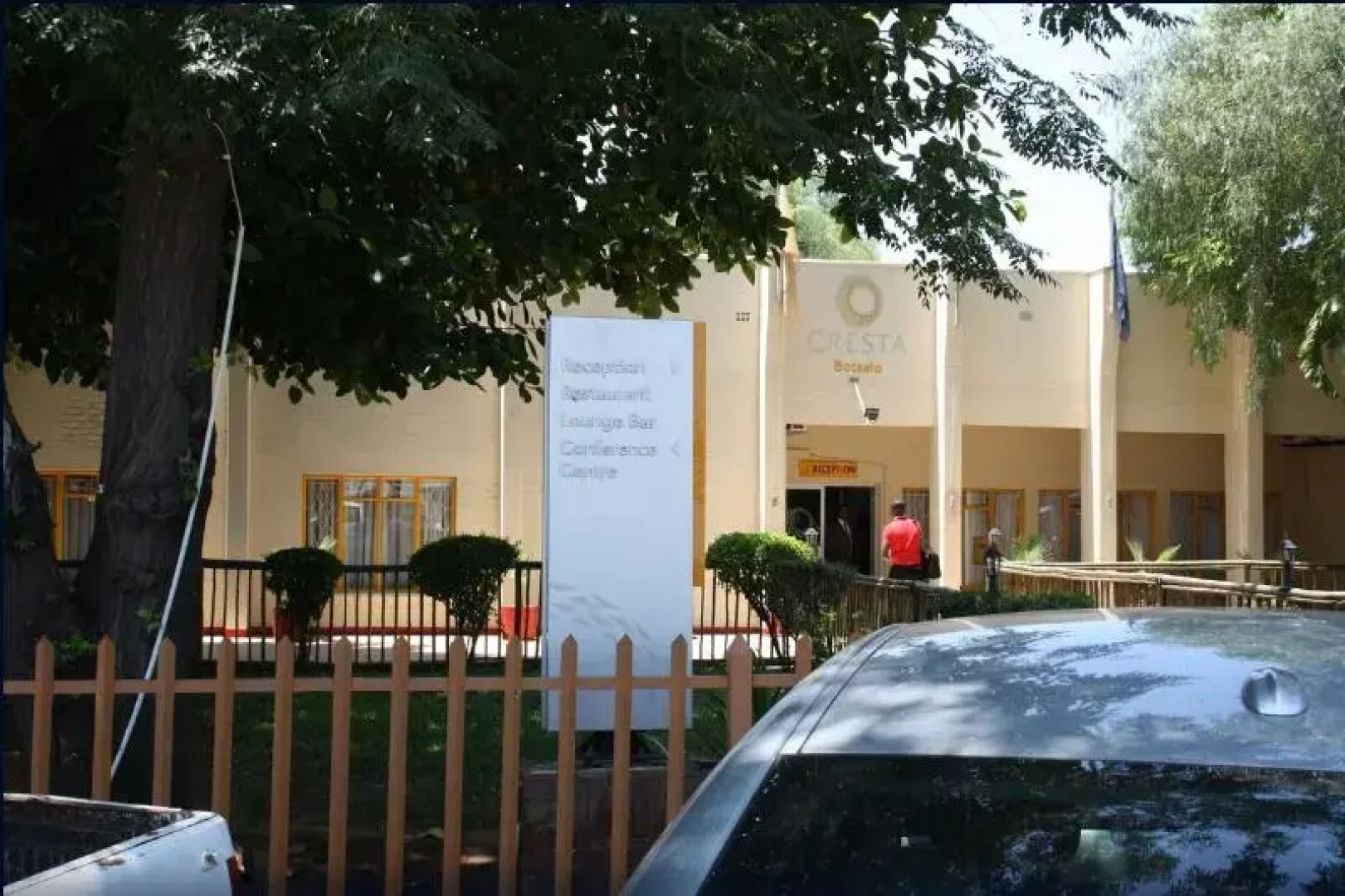 Cresta Botsalo Hotel