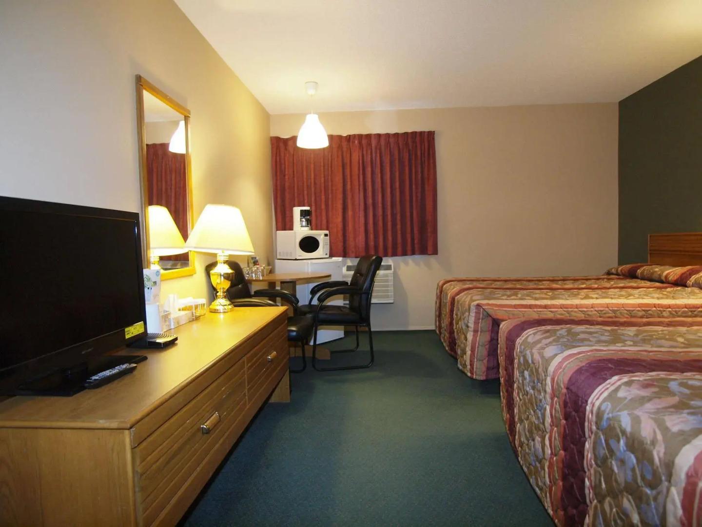 Travelodge by Wyndham Lacombe