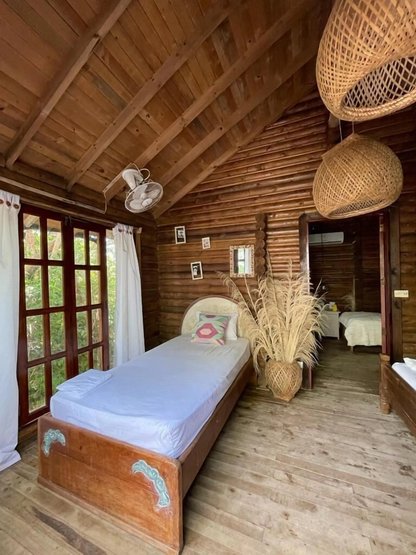 Mistica Island Hostel