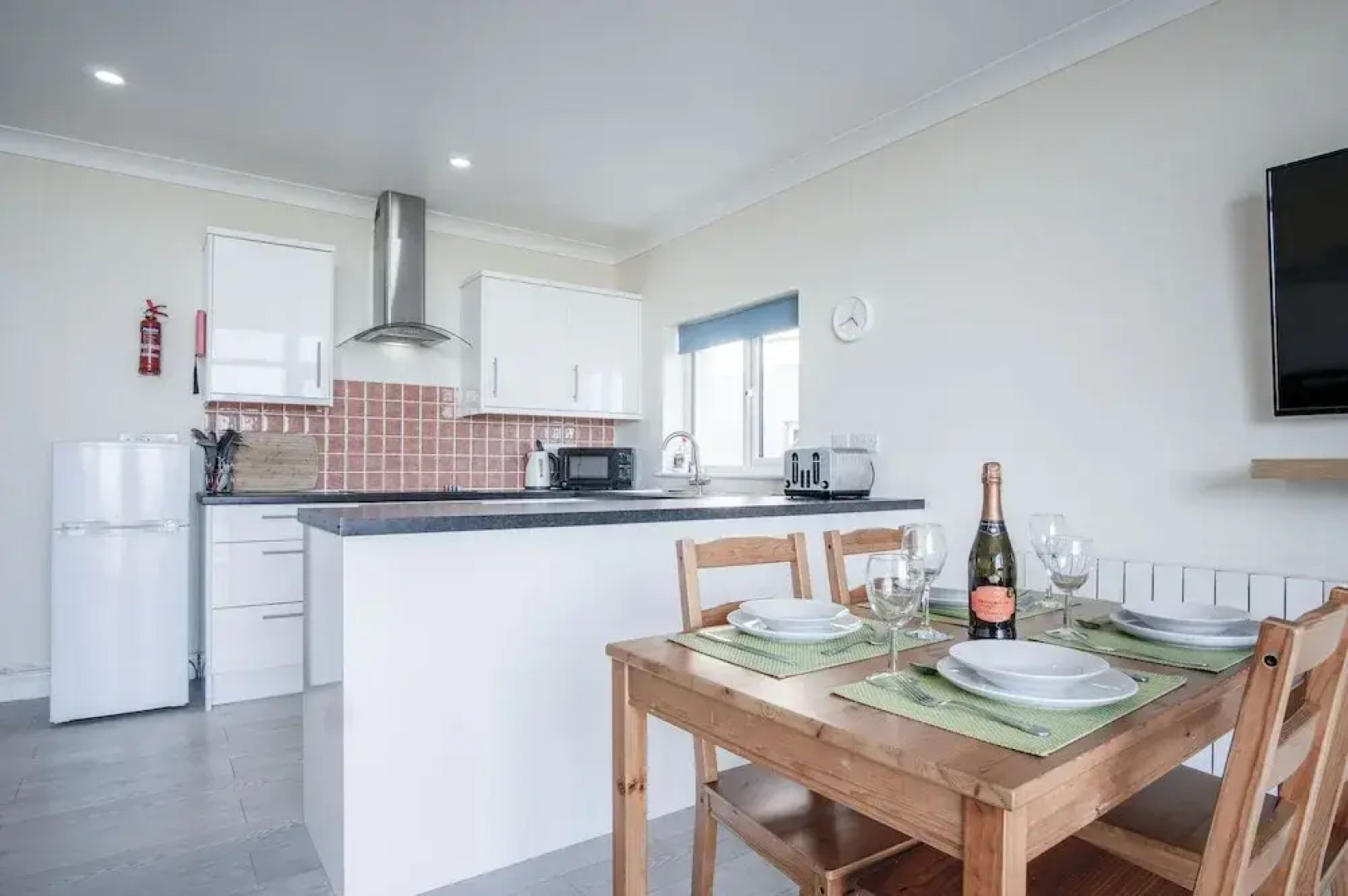 Dunes End - 2 Bedroom Apartment - Pendine