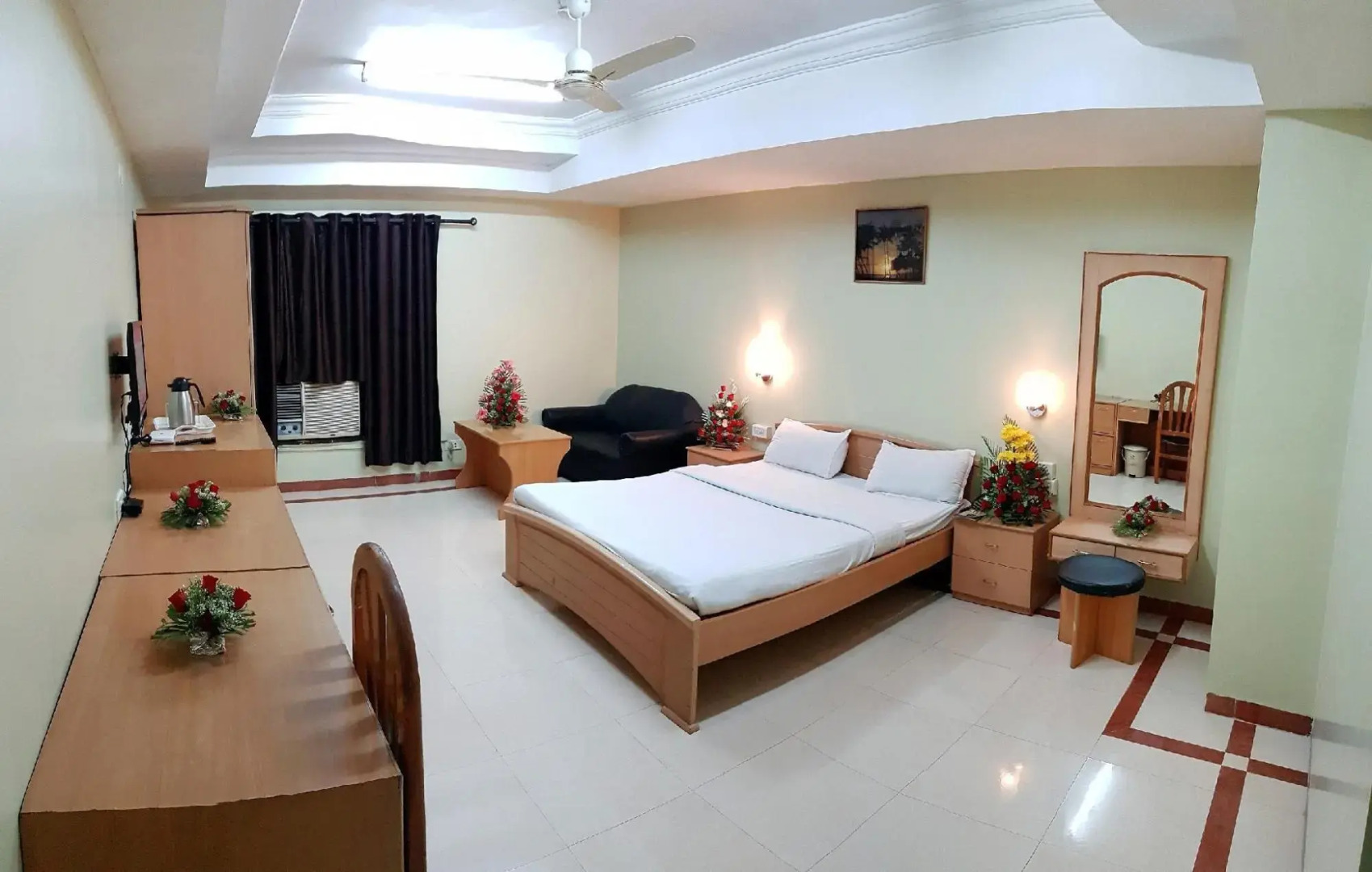 Hotel Mangal Regency