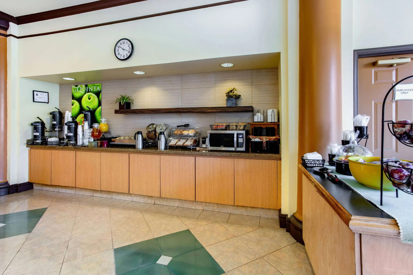 La Quinta Inn & Suites by Wyndham Raleigh/Durham Southpoint