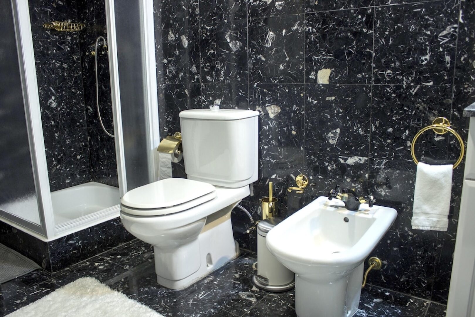 House With 5 Bedrooms in Britiande, With Wonderful Mountain View, Encl