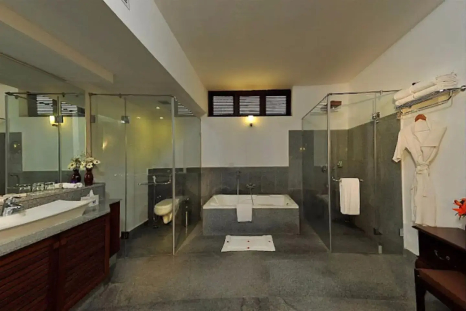 Gokulam Grand Turtle On The Beach