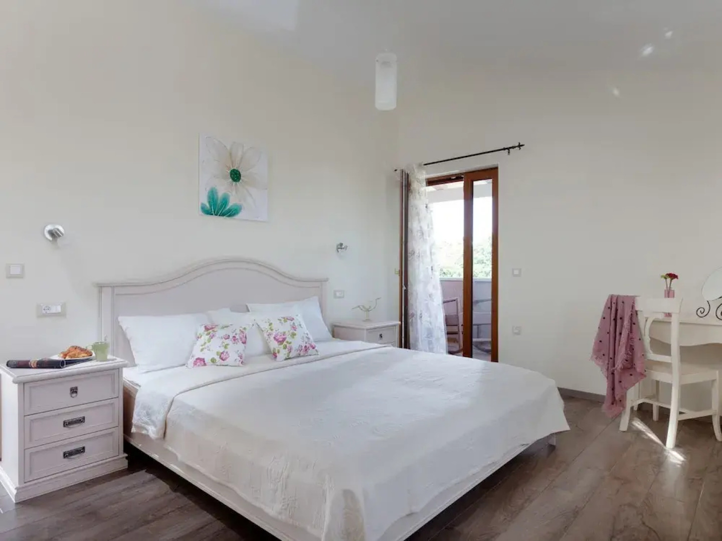 Charming Villa in Sveti Lovrec With Swimming Pool