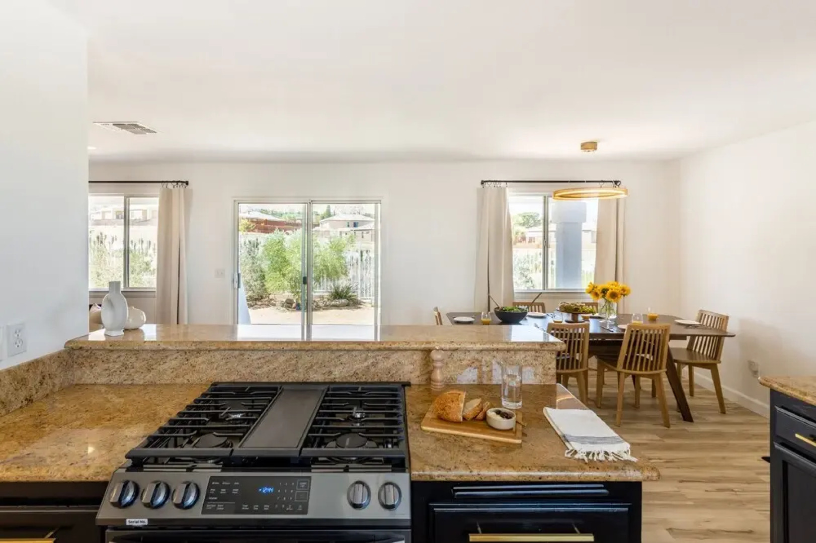 Desert View by Avantstay20mins From Joshua Tree! w/ Container Pool!