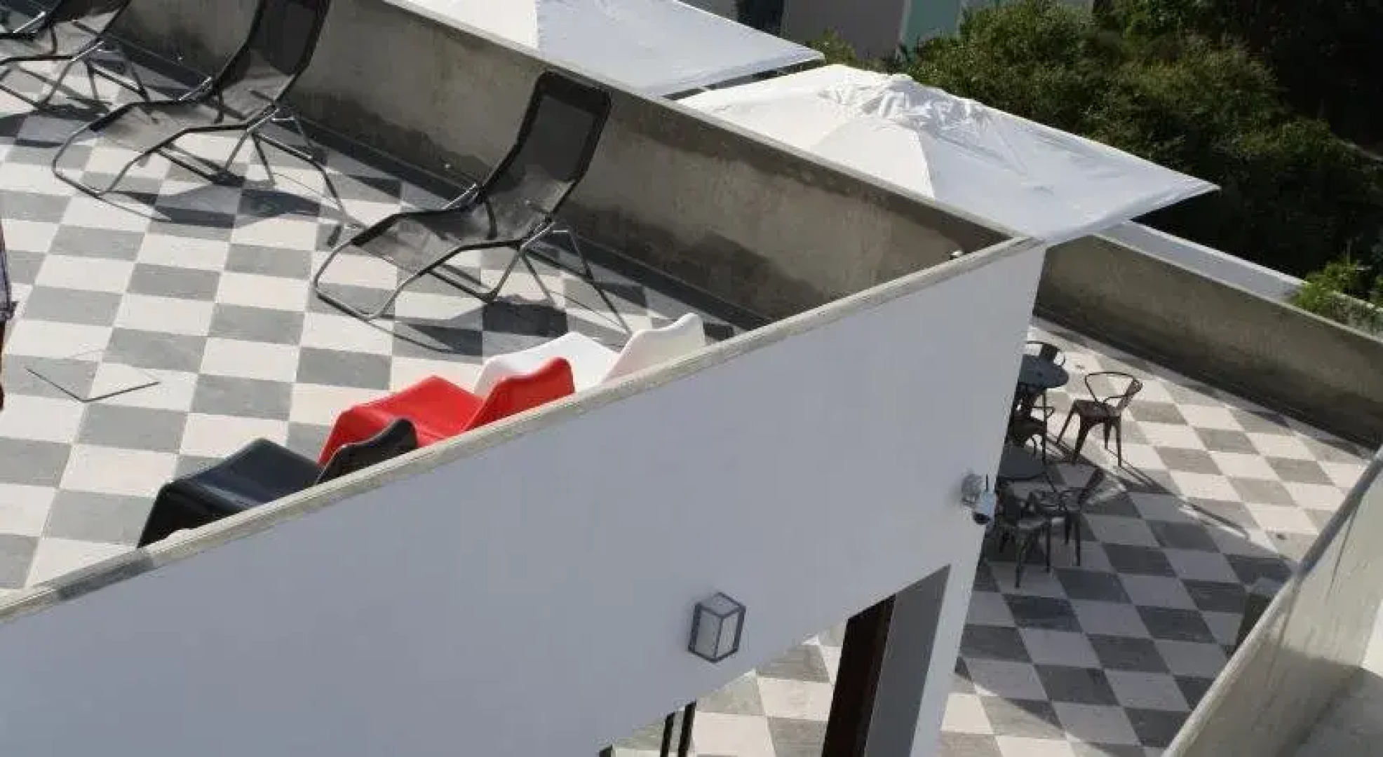 N1 Hostel Apartments & Suites