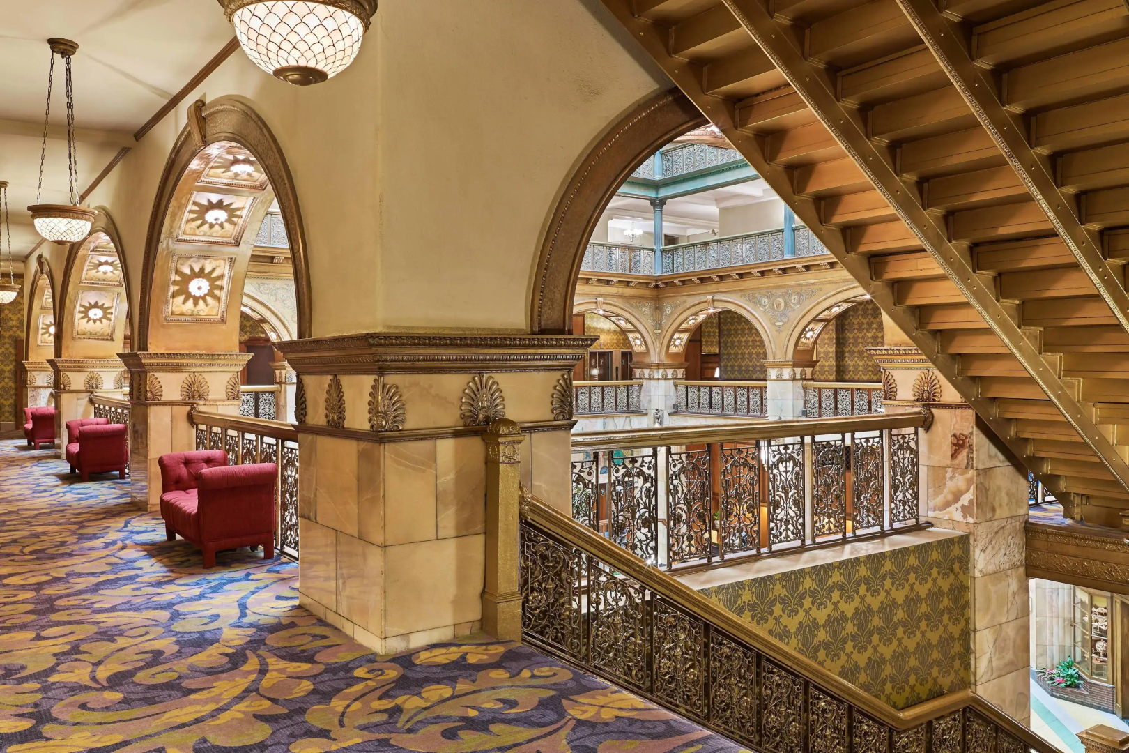 Отель The Brown Palace Hotel and Spa, Autograph Collection