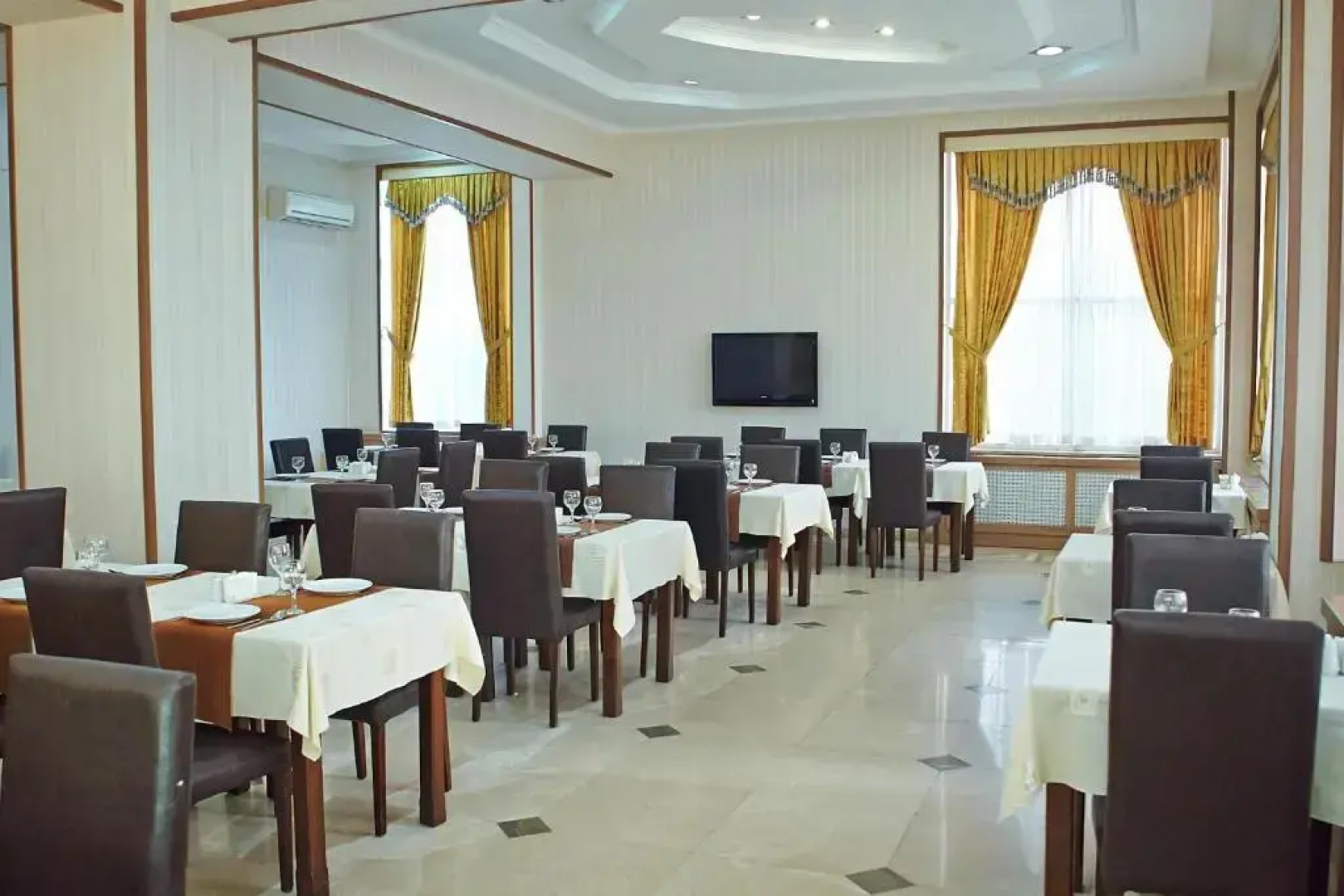 Grand Nakhchivan Hotel