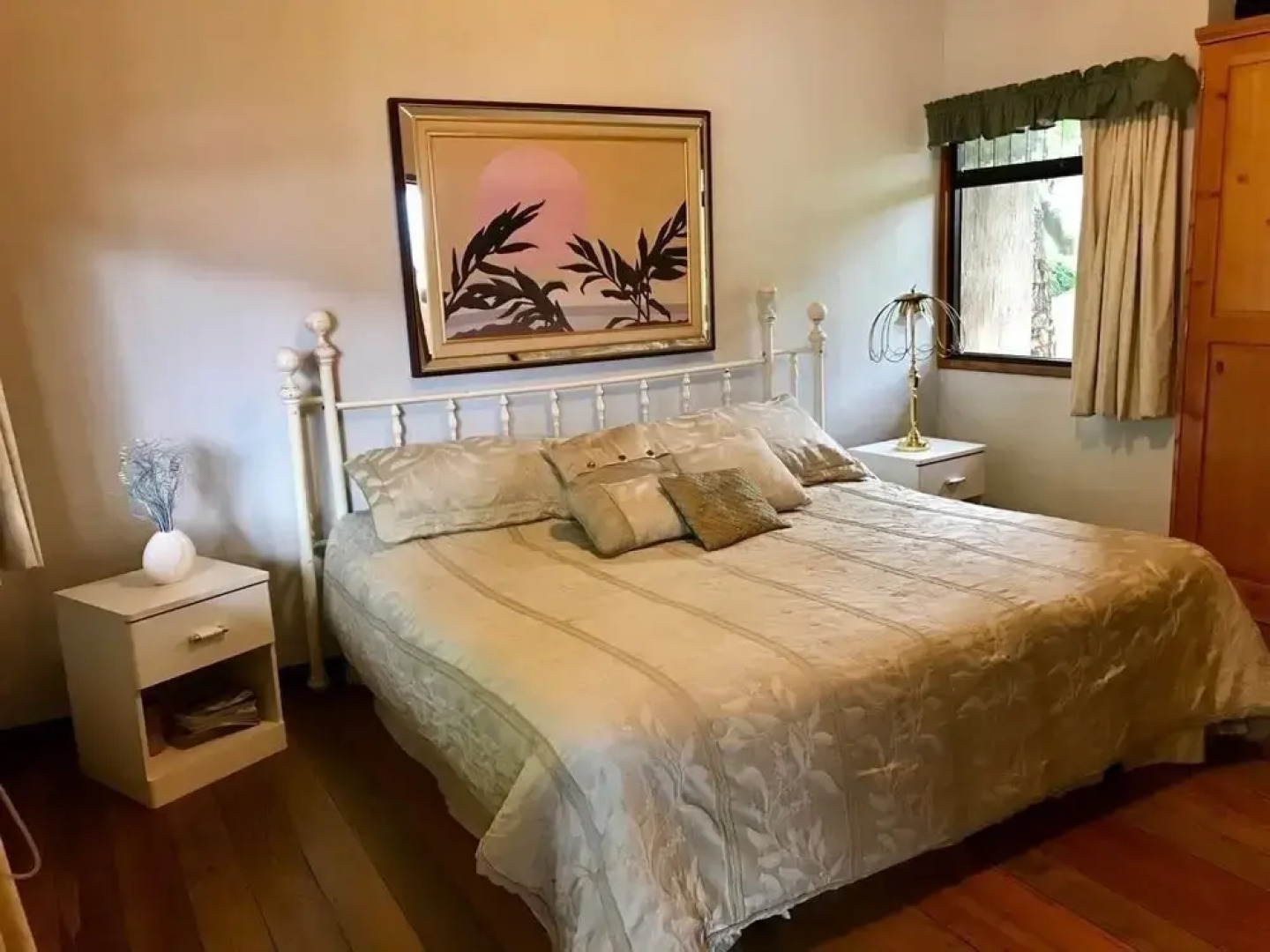 Beautiful Lake House Atitlan AT001