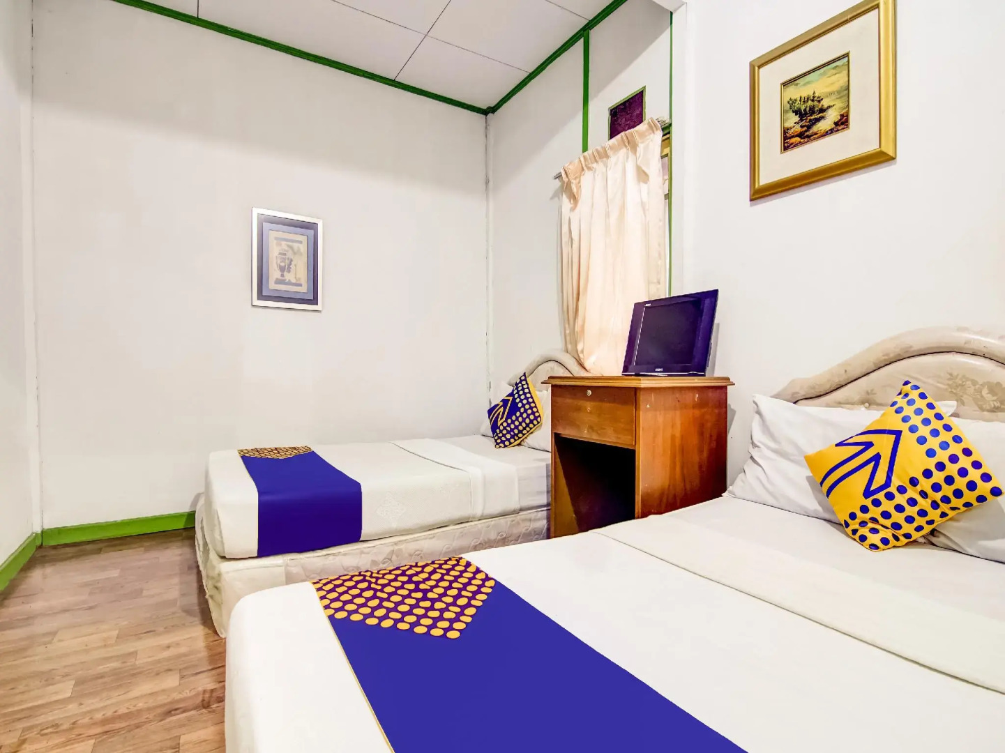 Villa Anyelir Yustik