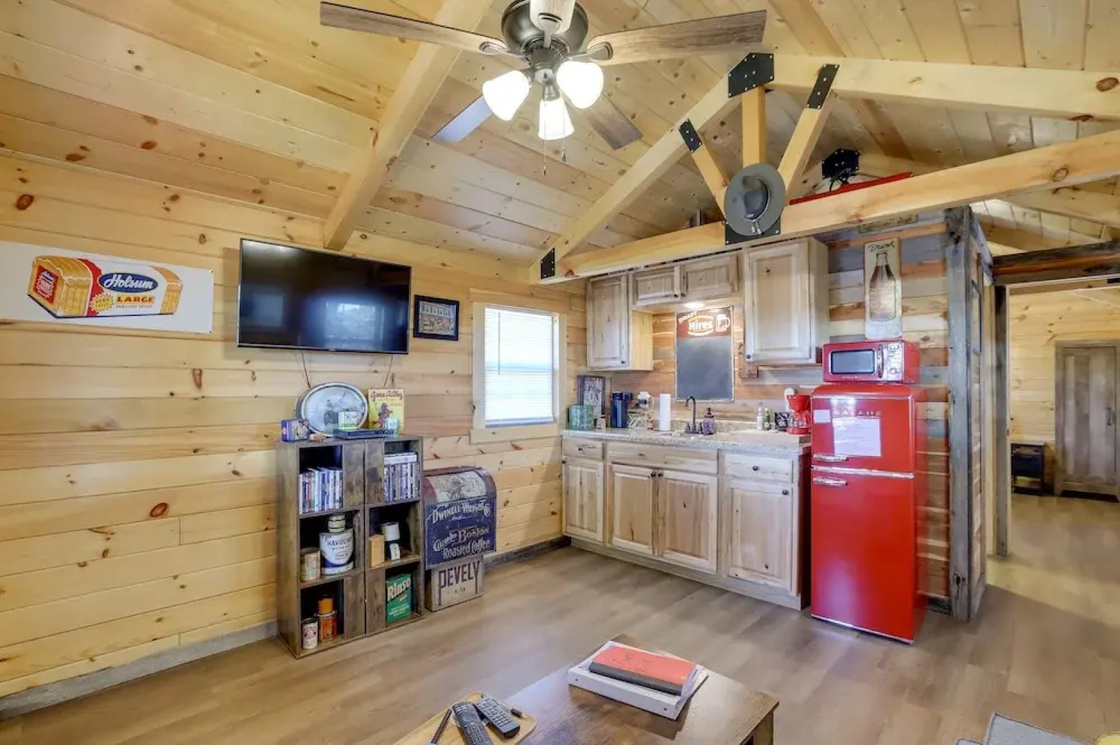 Rustic Caledonia Cabin Near State Parks & Boating!