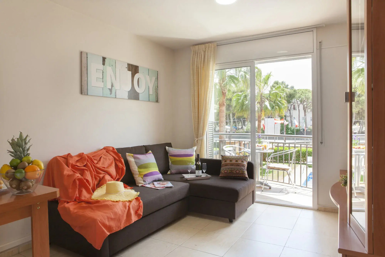 Velor Apartments