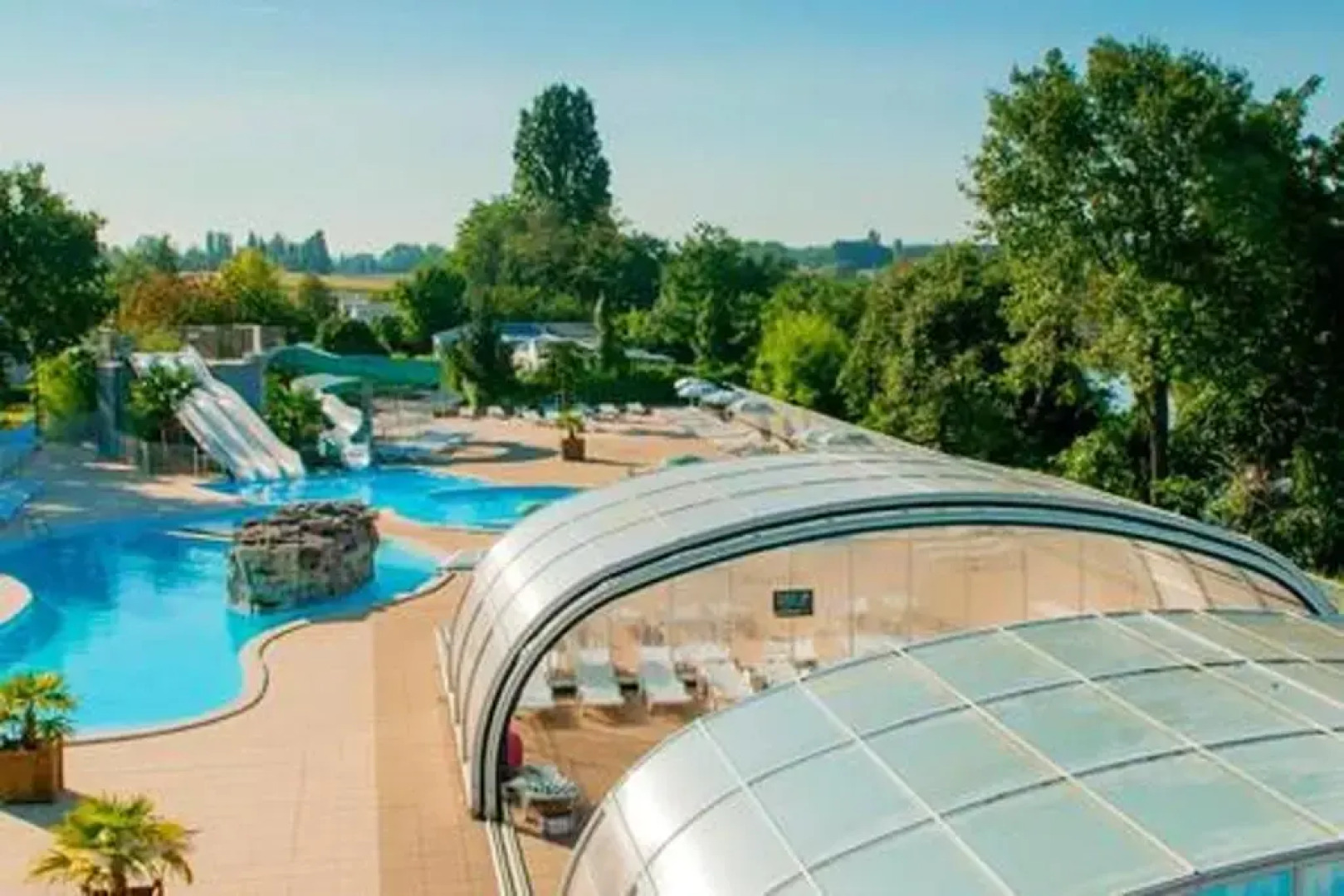 Bungalow de 3 chambres avec piscine partagee et terrasse amenagee a Trogues