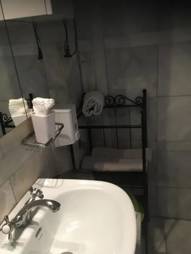 Marias rooms chantzara spyropoulos family apart 50 sqm 2studios sea view far 50 m harbour , heart city, flats to let