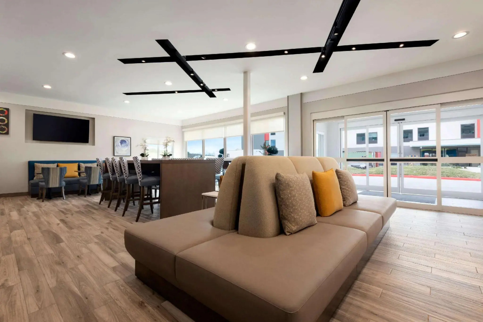 Super 8 By Wyndham Beaumont I-10/Walden Rd