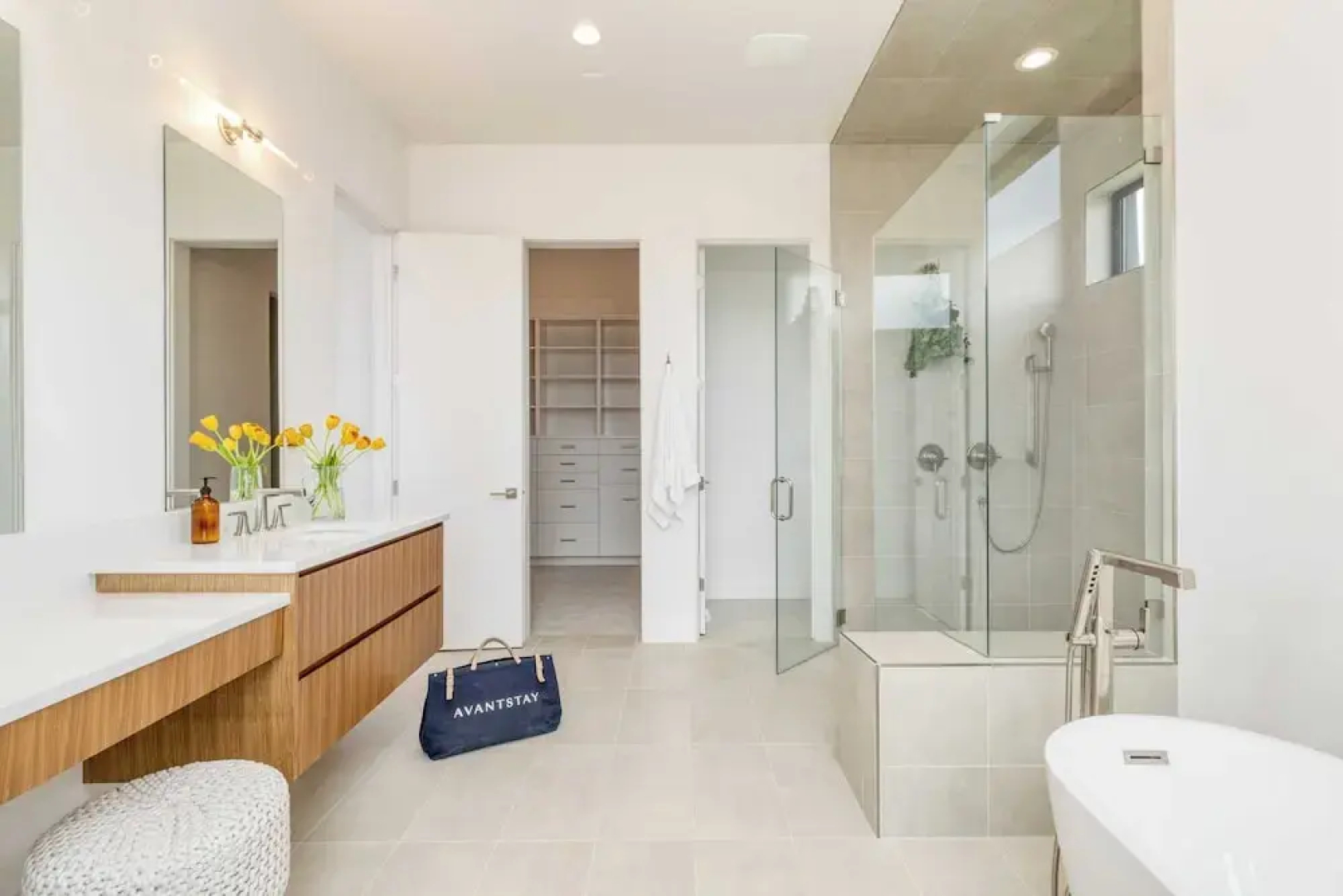 Mountain Lover by Avantstay Luxe Escape w/ Views Hot Tub, Gym, Movie Theater