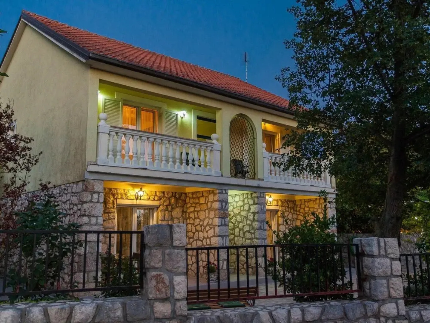 Cozy Holiday Home in Grižane with Swimming Pool