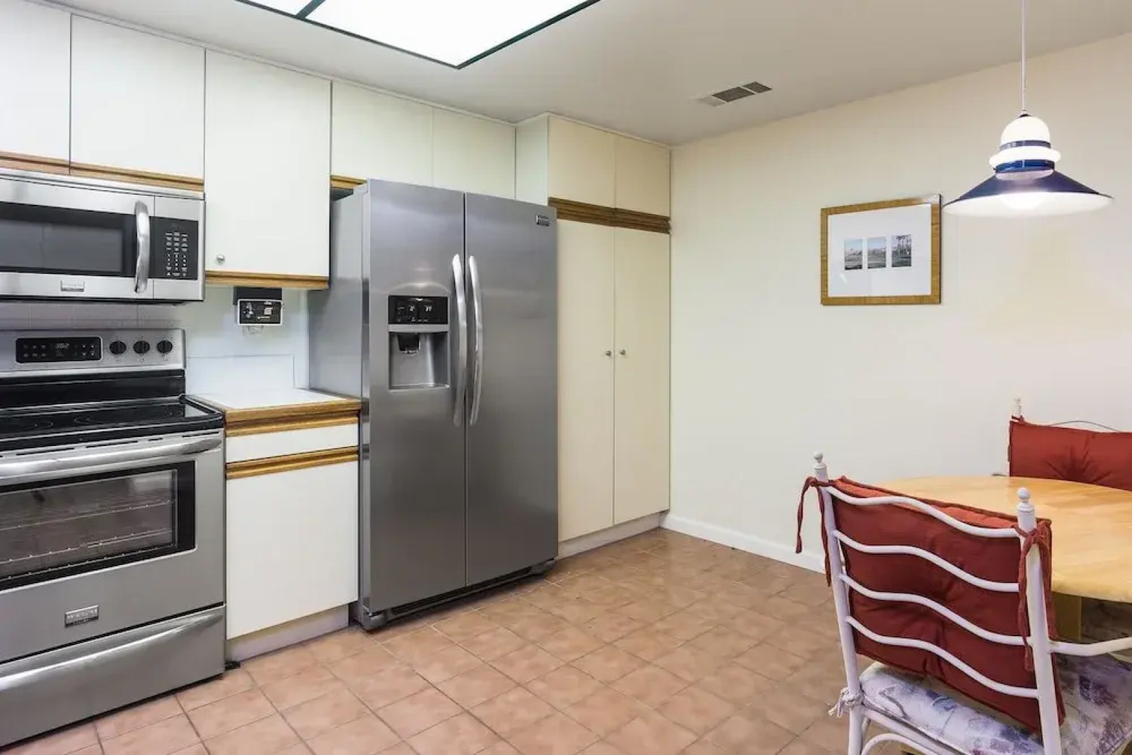 Golf Course View Condo by RedAwning