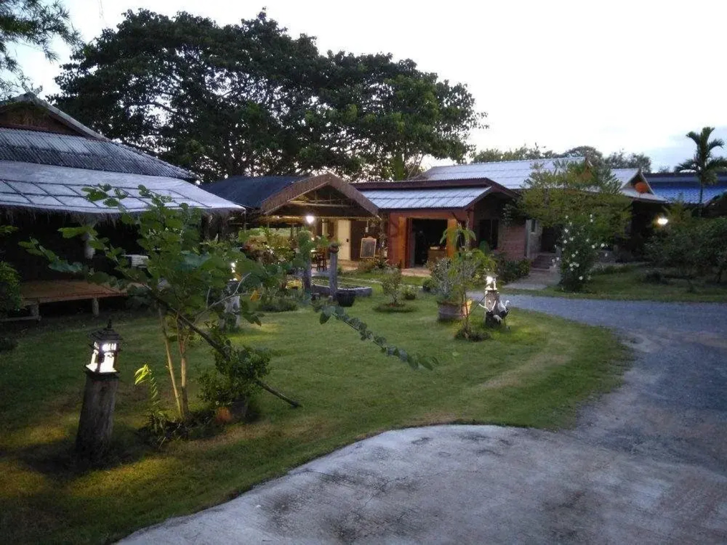 Baan Suan Rabieng Tung @ Doi Lo