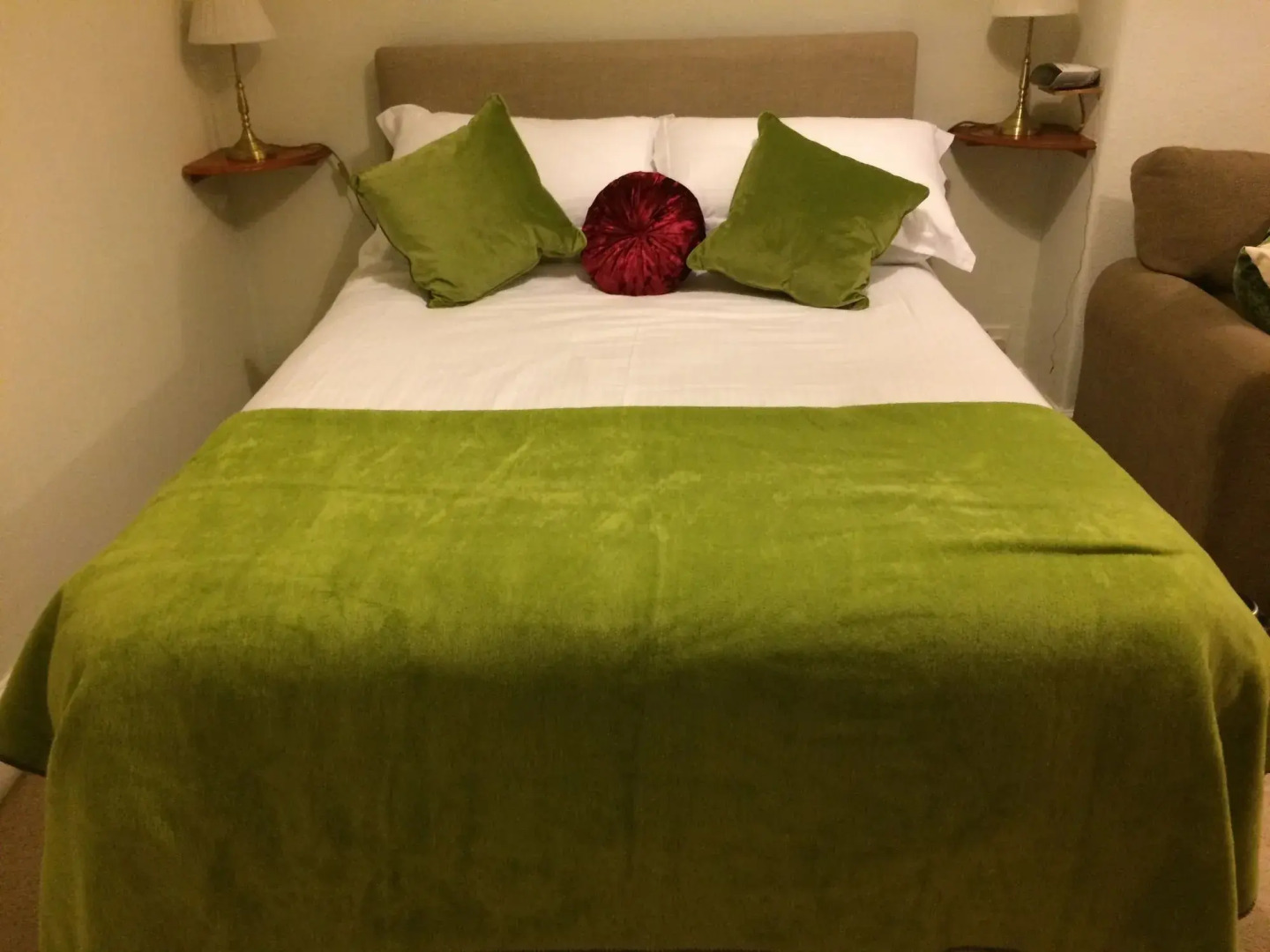 Milton House Studio Apartment Suites