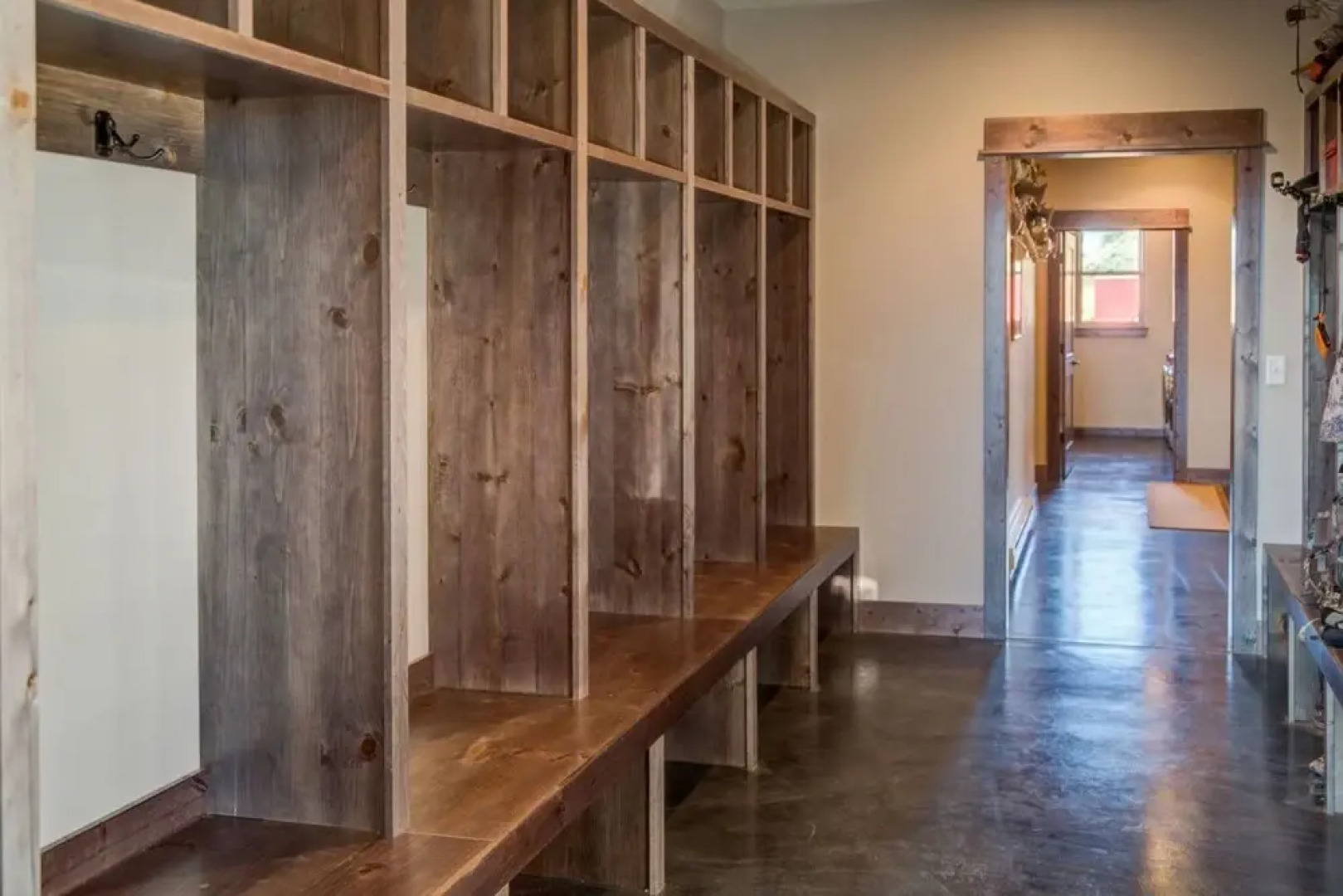 Livingston - Crazy Mountain Lodge