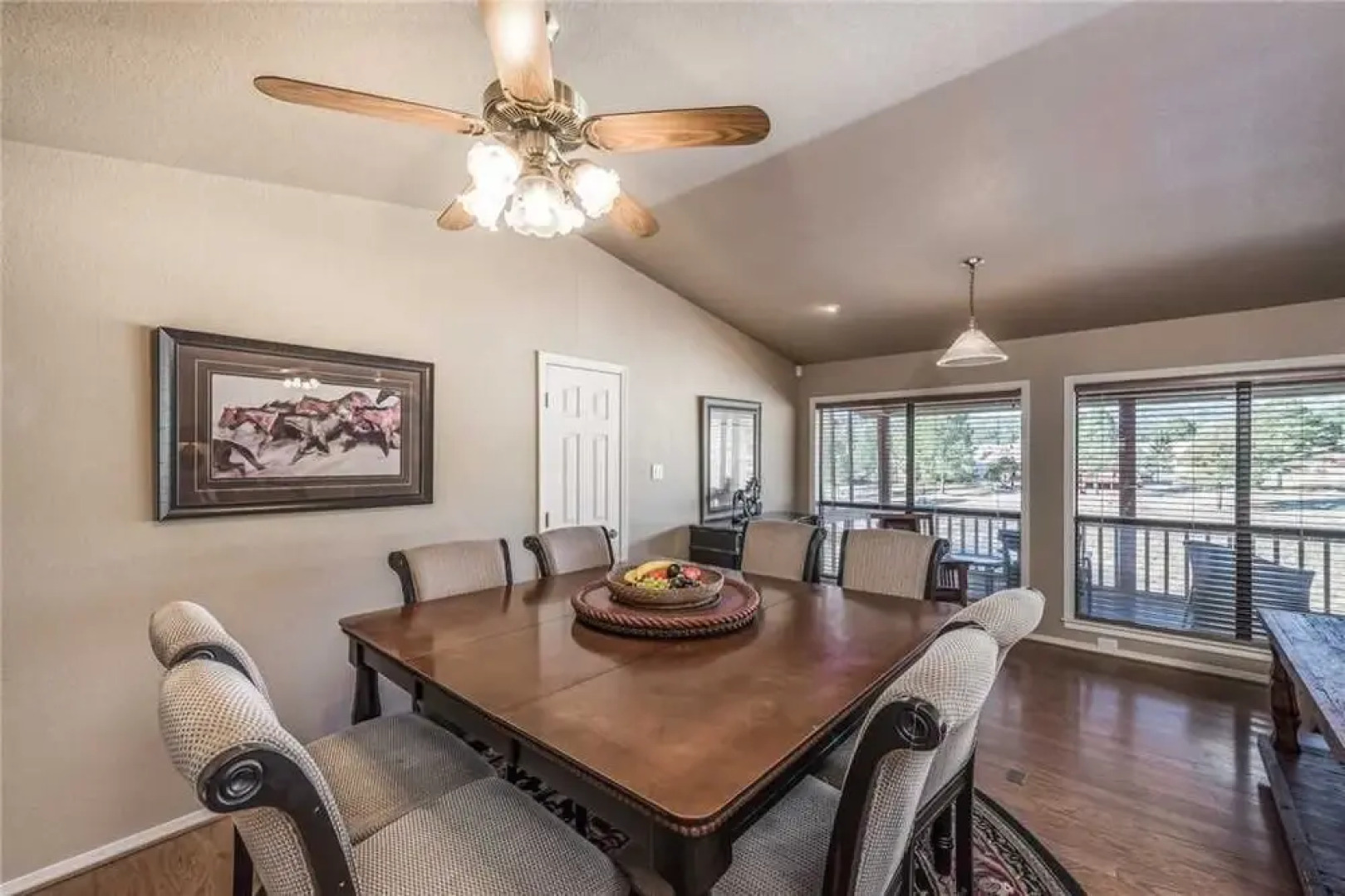 Bogie - Five Bedroom Cabin with Hot Tub