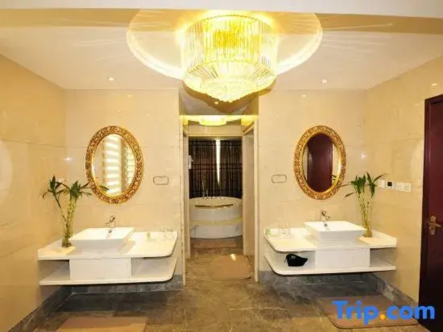 Tokang International Hotel