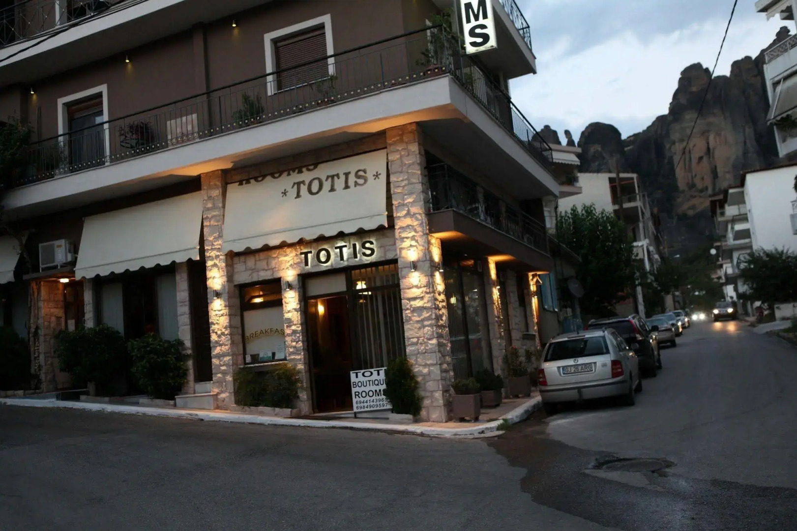 Toti Boutique Rooms