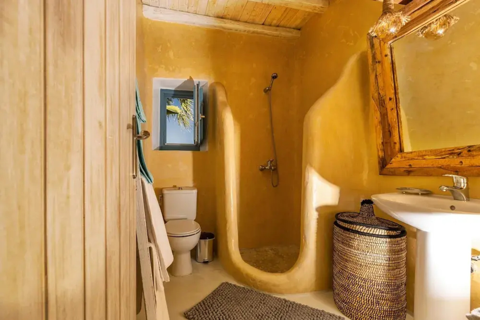 Villa With 6 Bedrooms in Mikonos, With Wonderful sea View, Private Poo