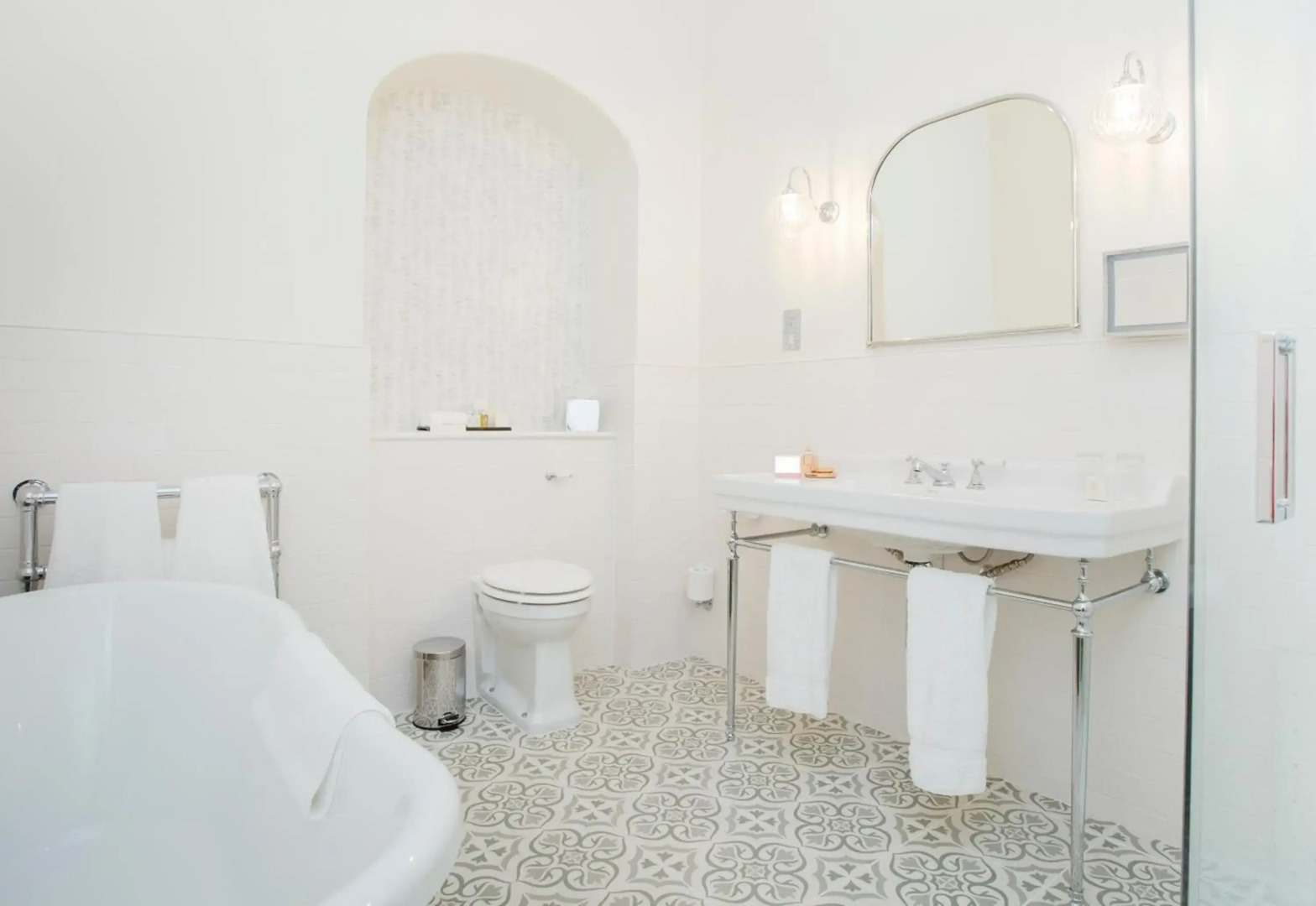 Lords of the Manor Hotel