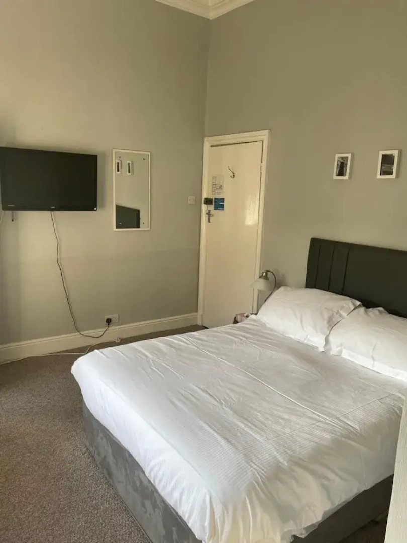 The Waverley Hotel