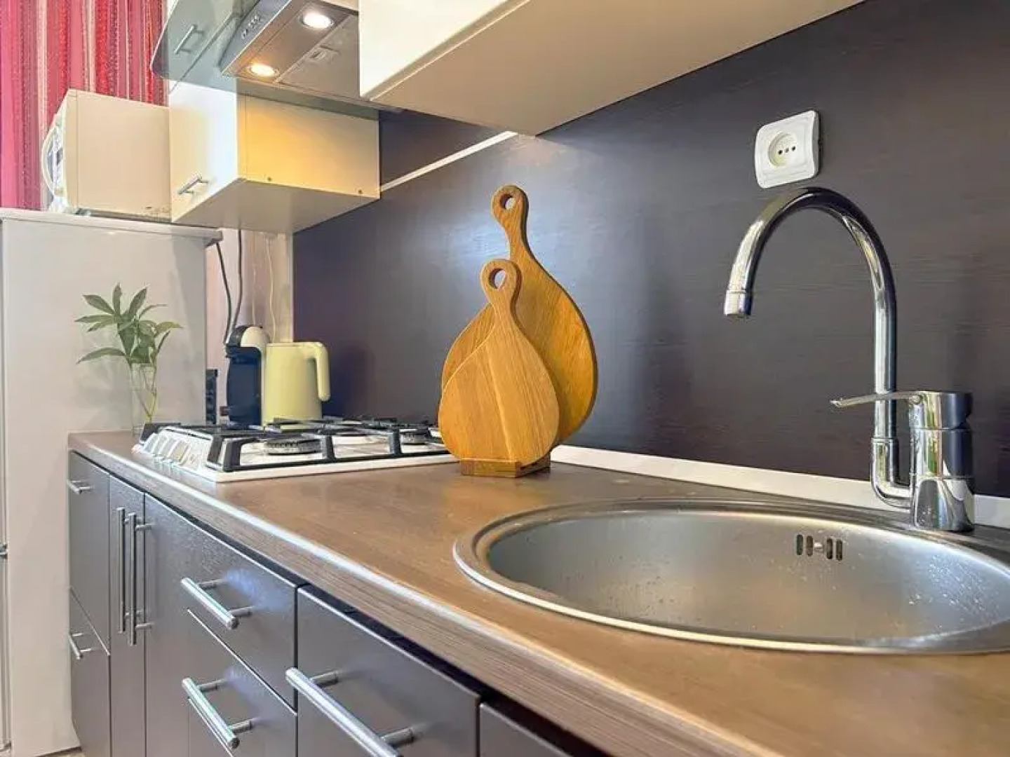 Никирент на ул. Саратовское шоссе, д. 77 (ДУБАЙ)