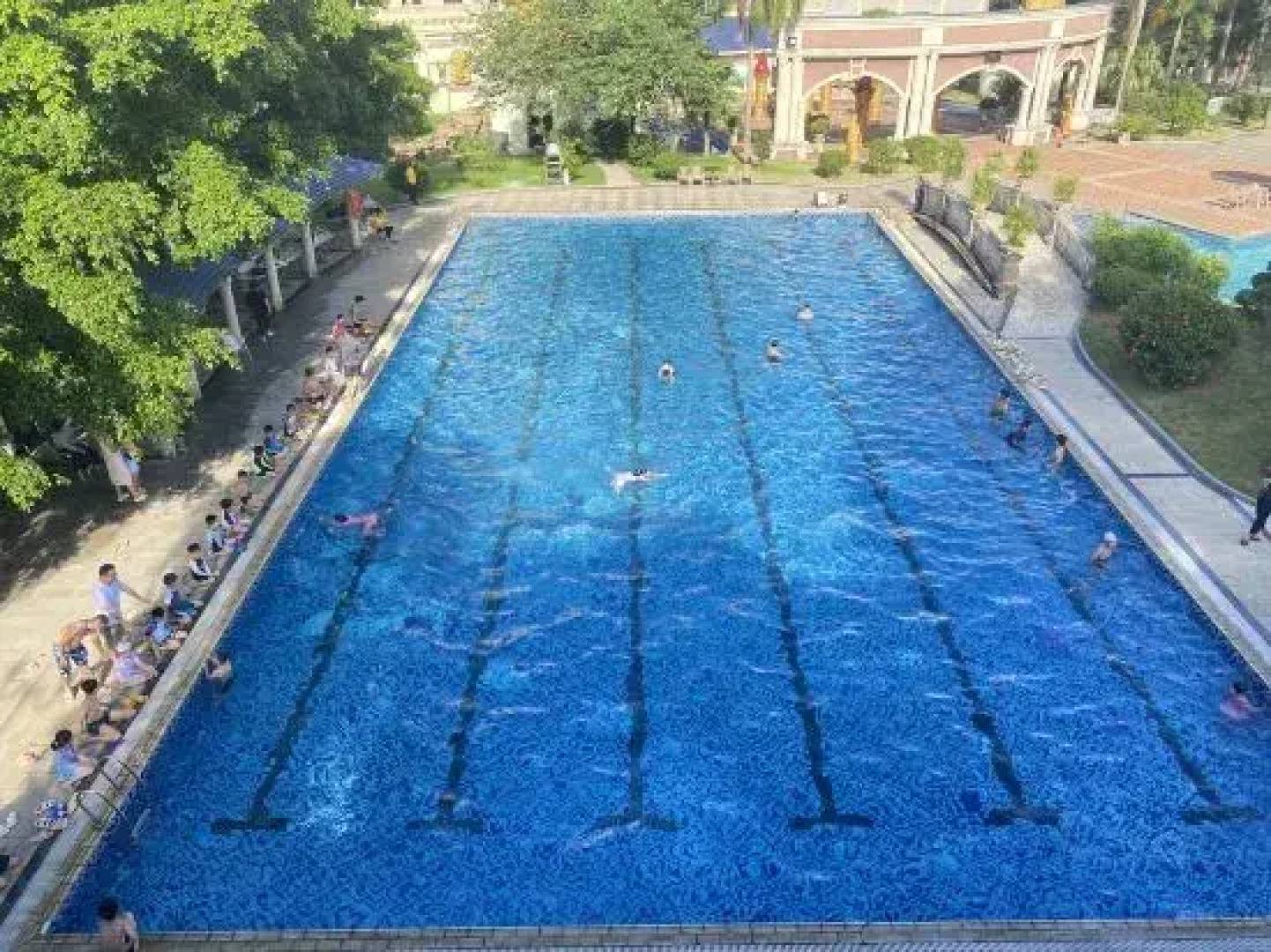 Qianjiang Hot Spring Hotel