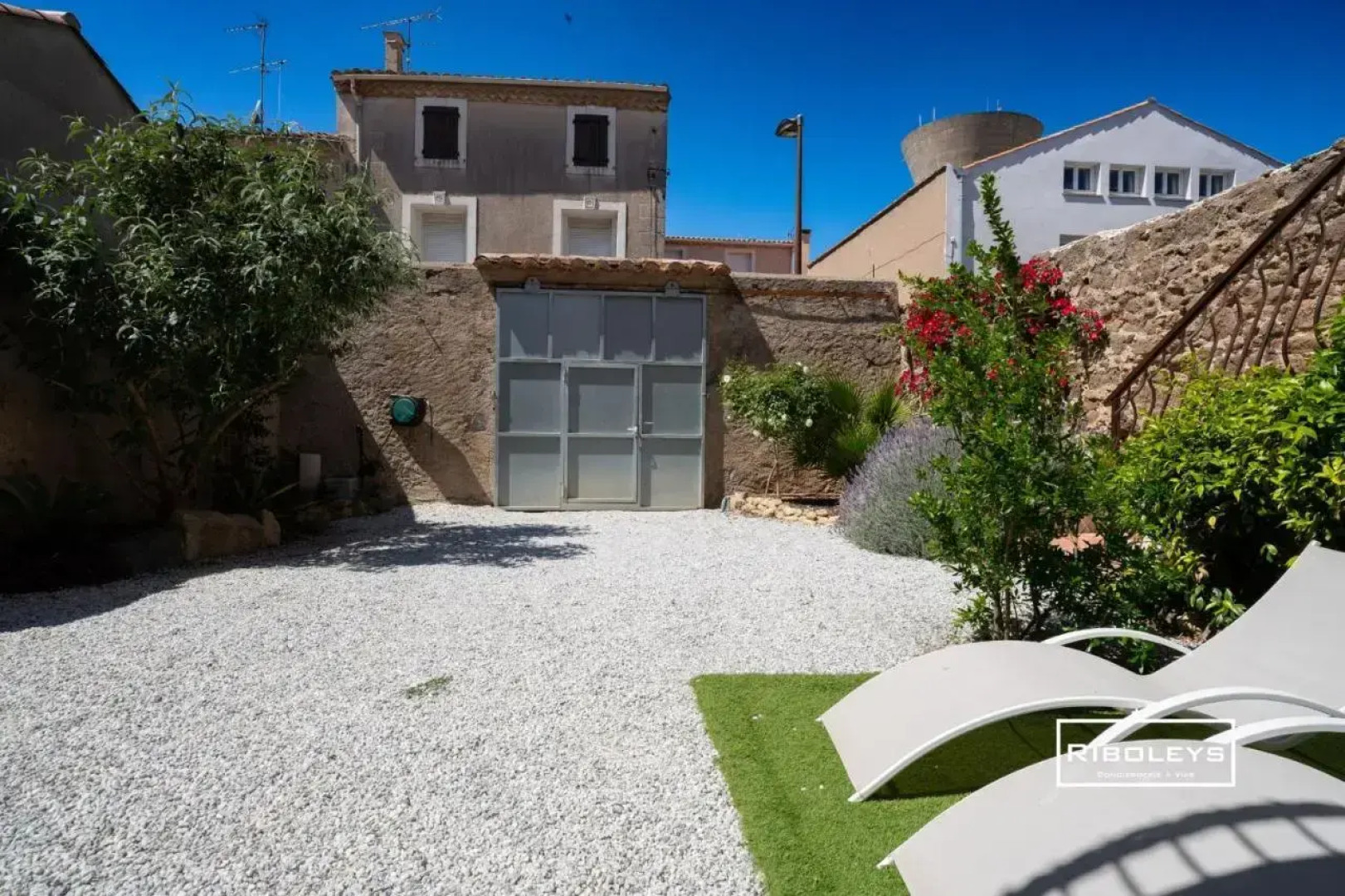 Sublime Loft de 130m² calme à Vias-Village