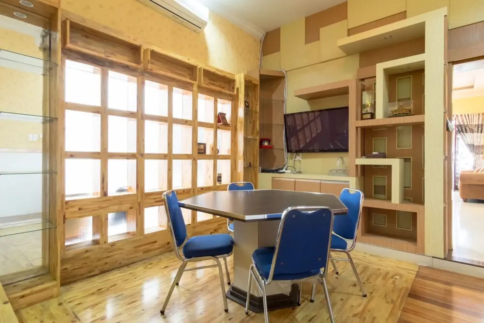 Naufal Guest House by OYO Rooms