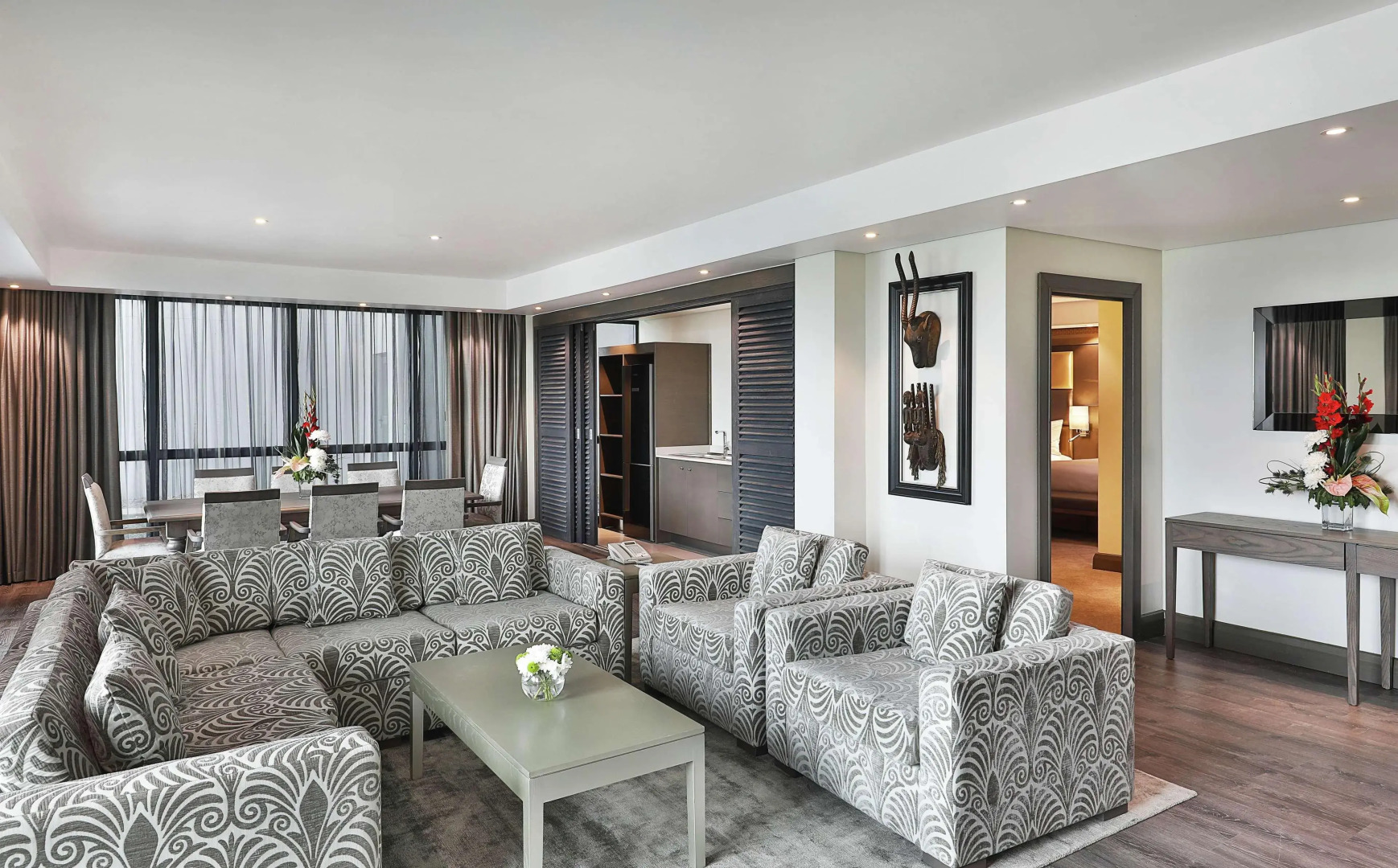 Legend Hotel Lagos Airport, Curio Collection by Hilton