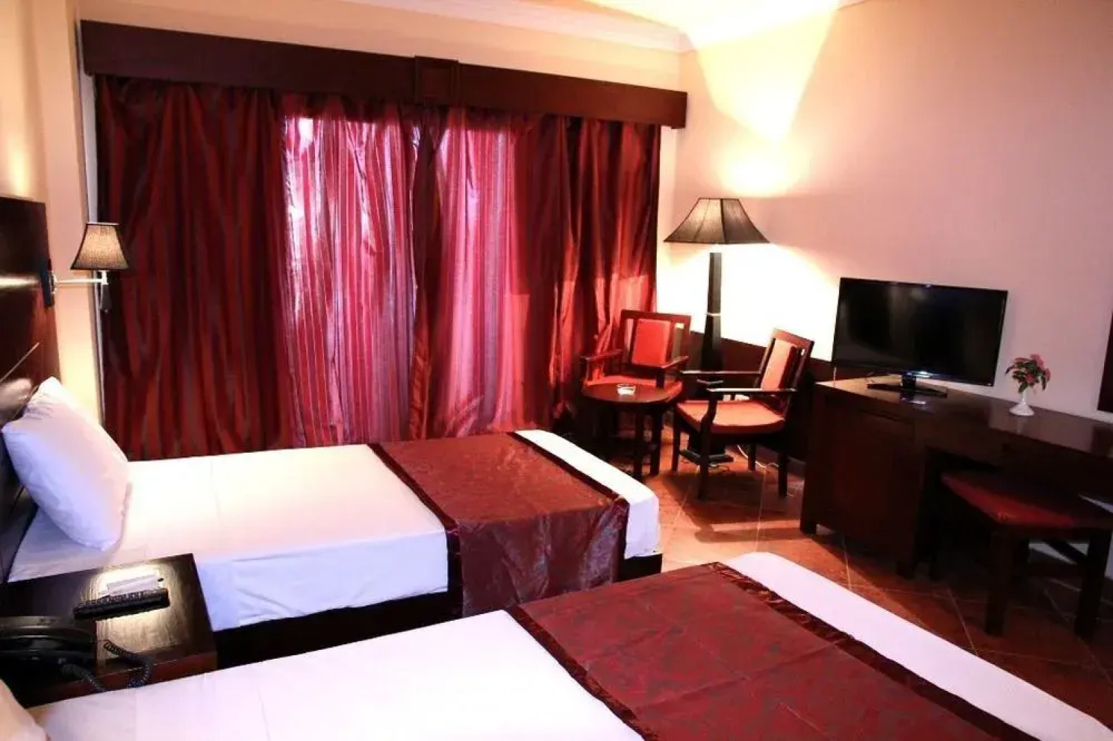 Brayka Lagoon Resort